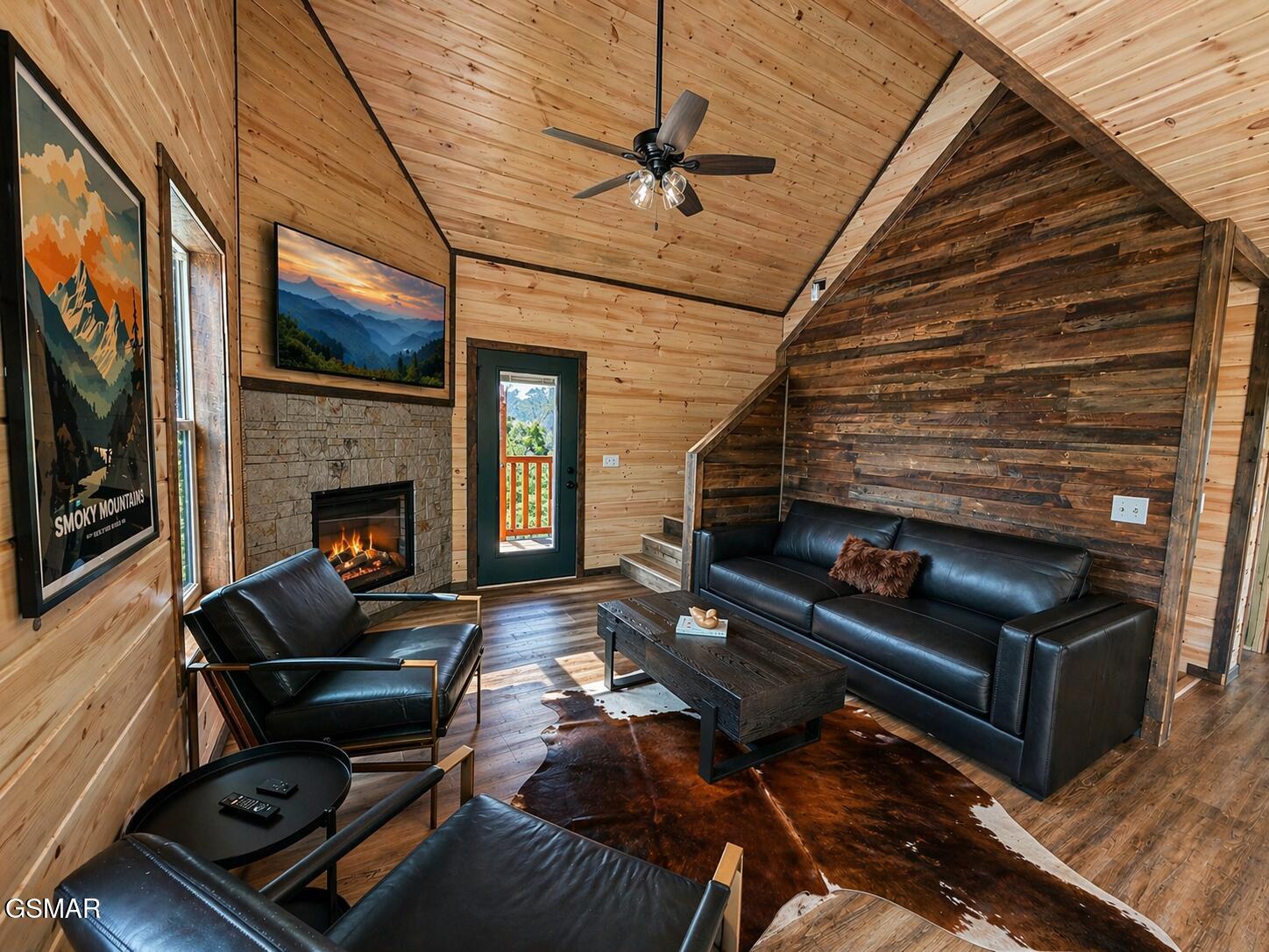 1632 Mountain Lodge Way Pigeon Forge TN 37862