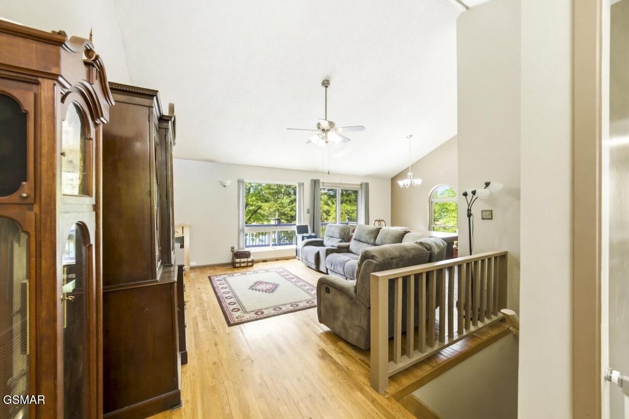 997 Lake Ridge Drive Dandridge TN 37725