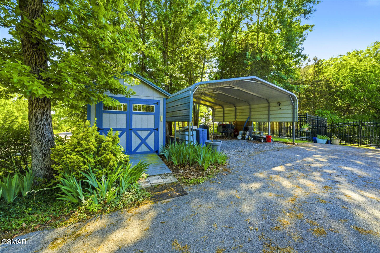 997 Lake Ridge Drive Dandridge TN 37725
