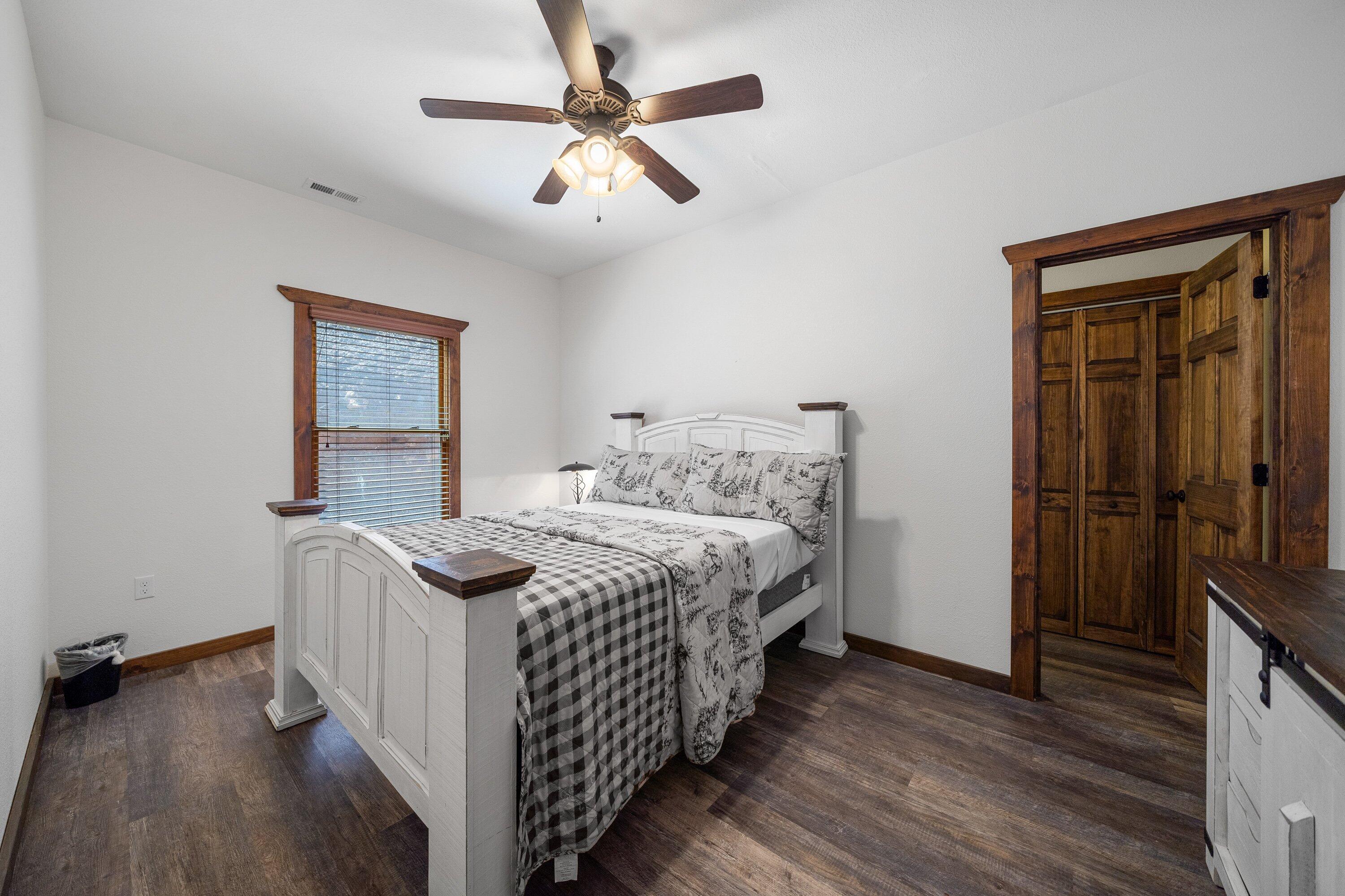 4094 Hickory Hollow Way Sevierville TN 37862
