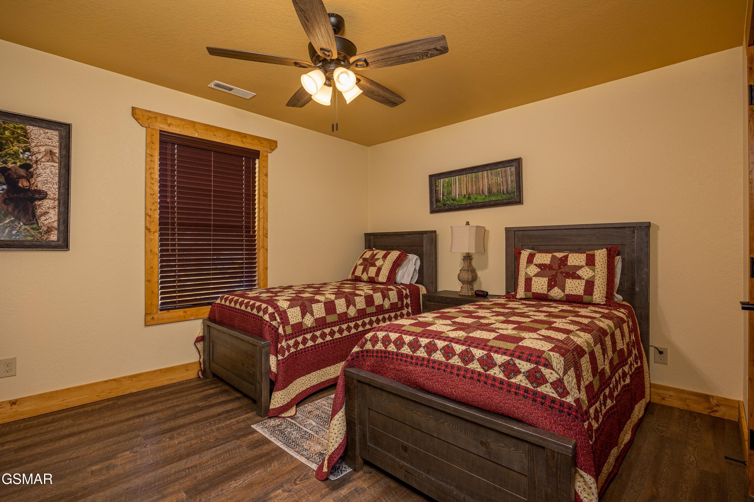 1019 Potters Way Gatlinburg TN 37738