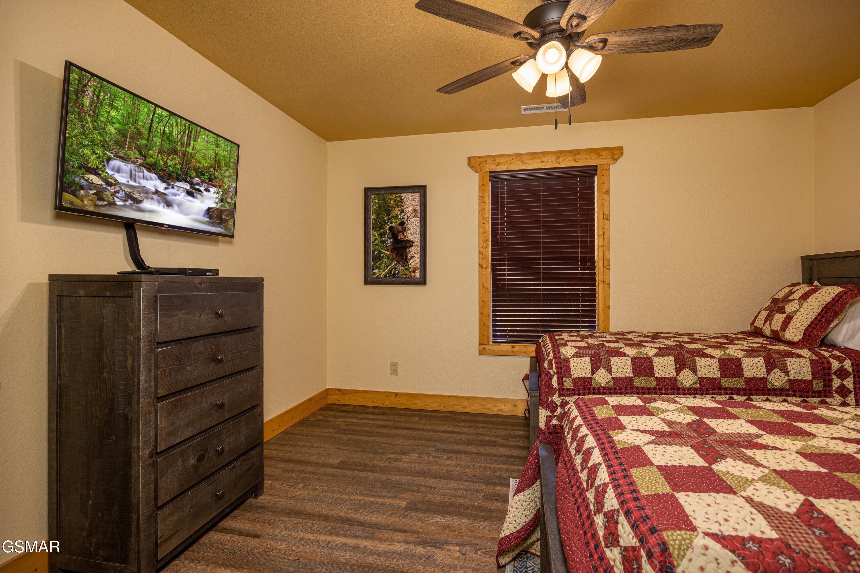 1019 Potters Way Gatlinburg TN 37738