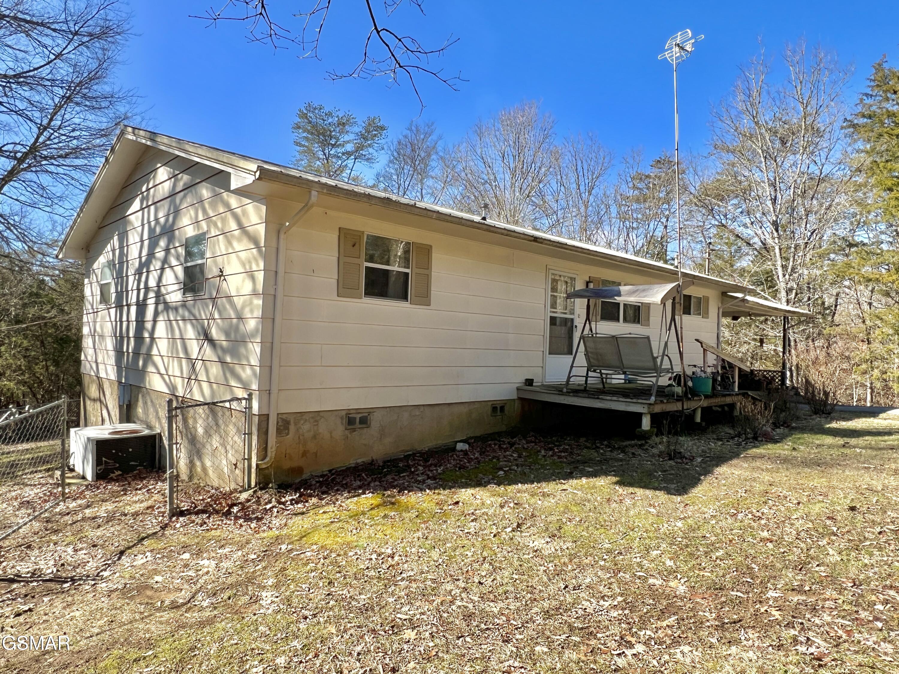 1803 Elkins Road Kodak TN 37764
