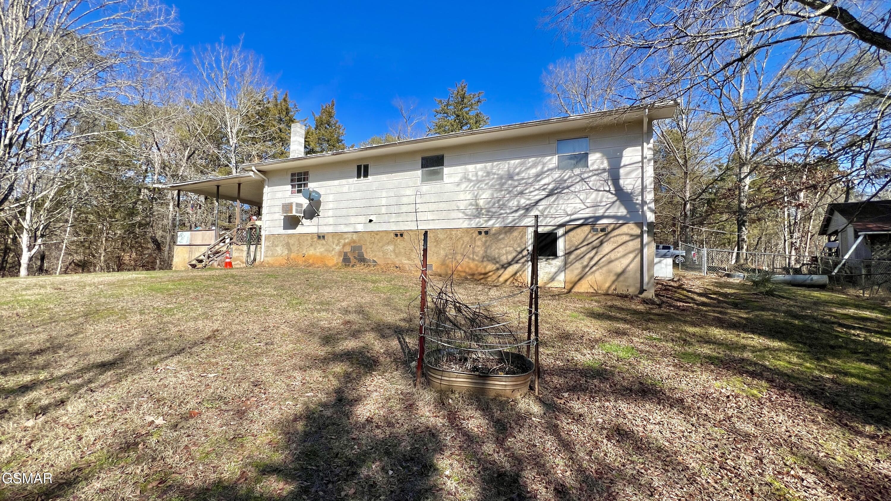 1803 Elkins Road Kodak TN 37764