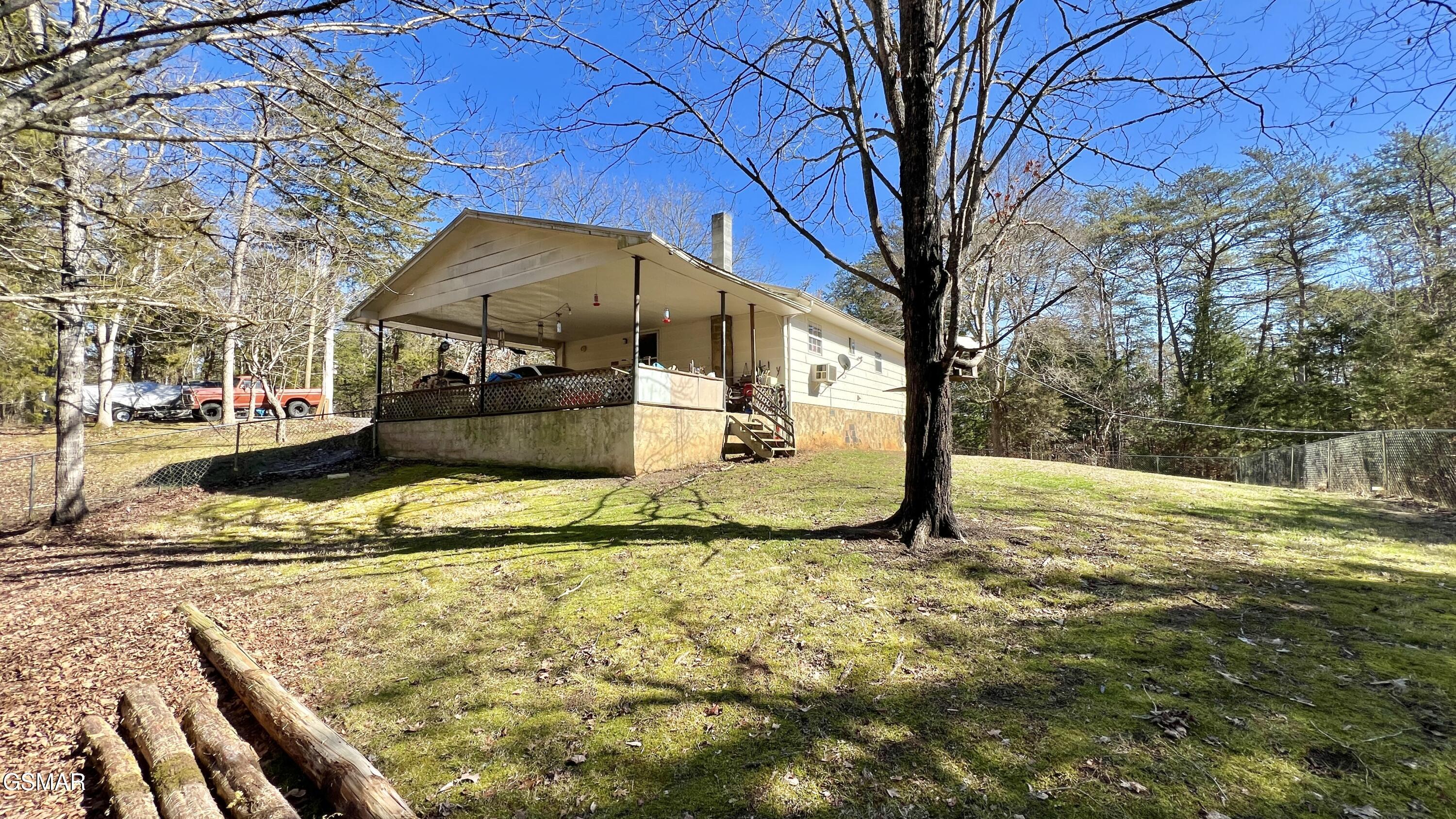 1803 Elkins Road Kodak TN 37764