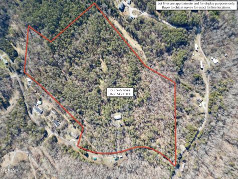 1803 Elkins Road Kodak TN 37764