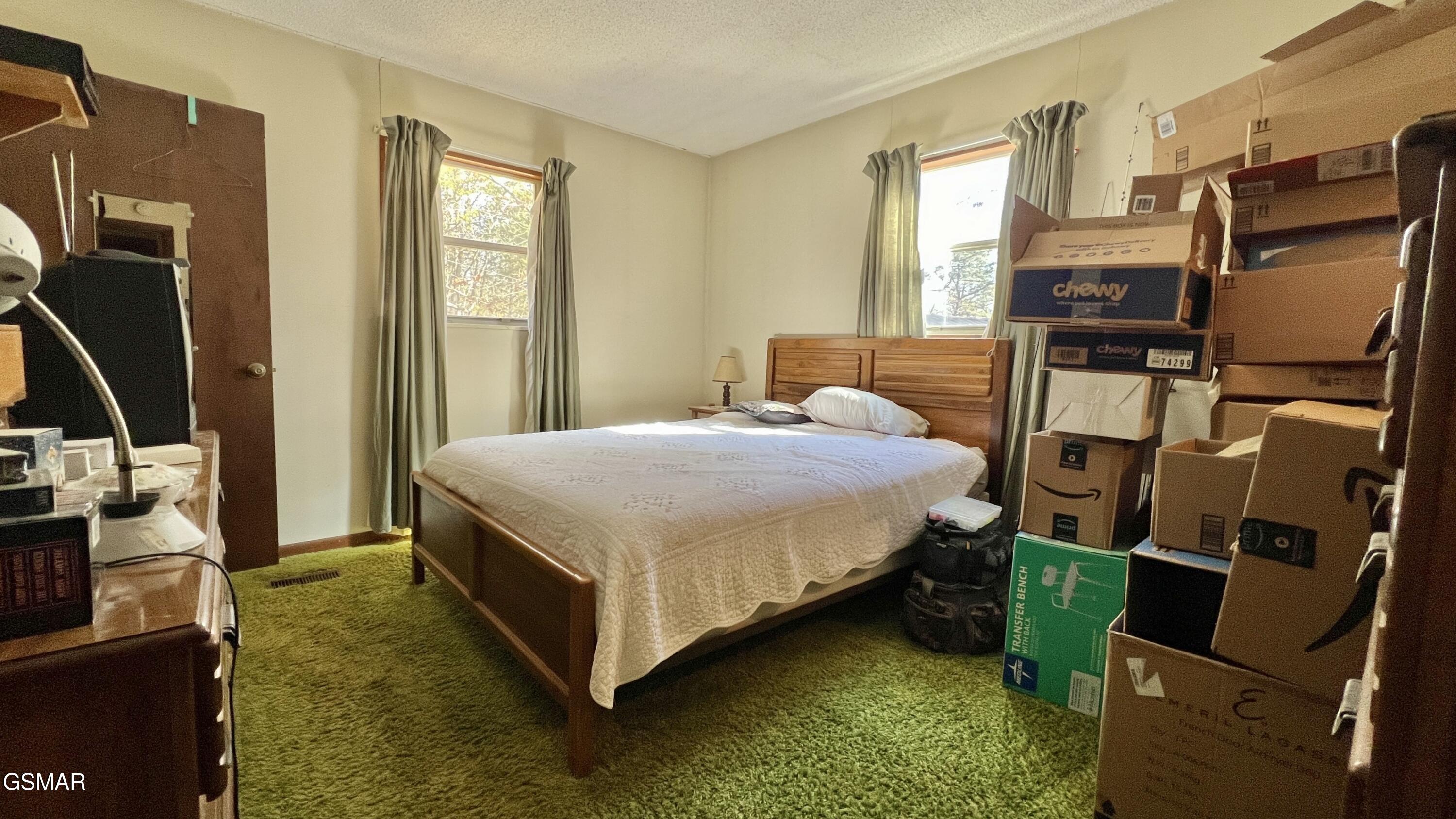 1803 Elkins Road Kodak TN 37764