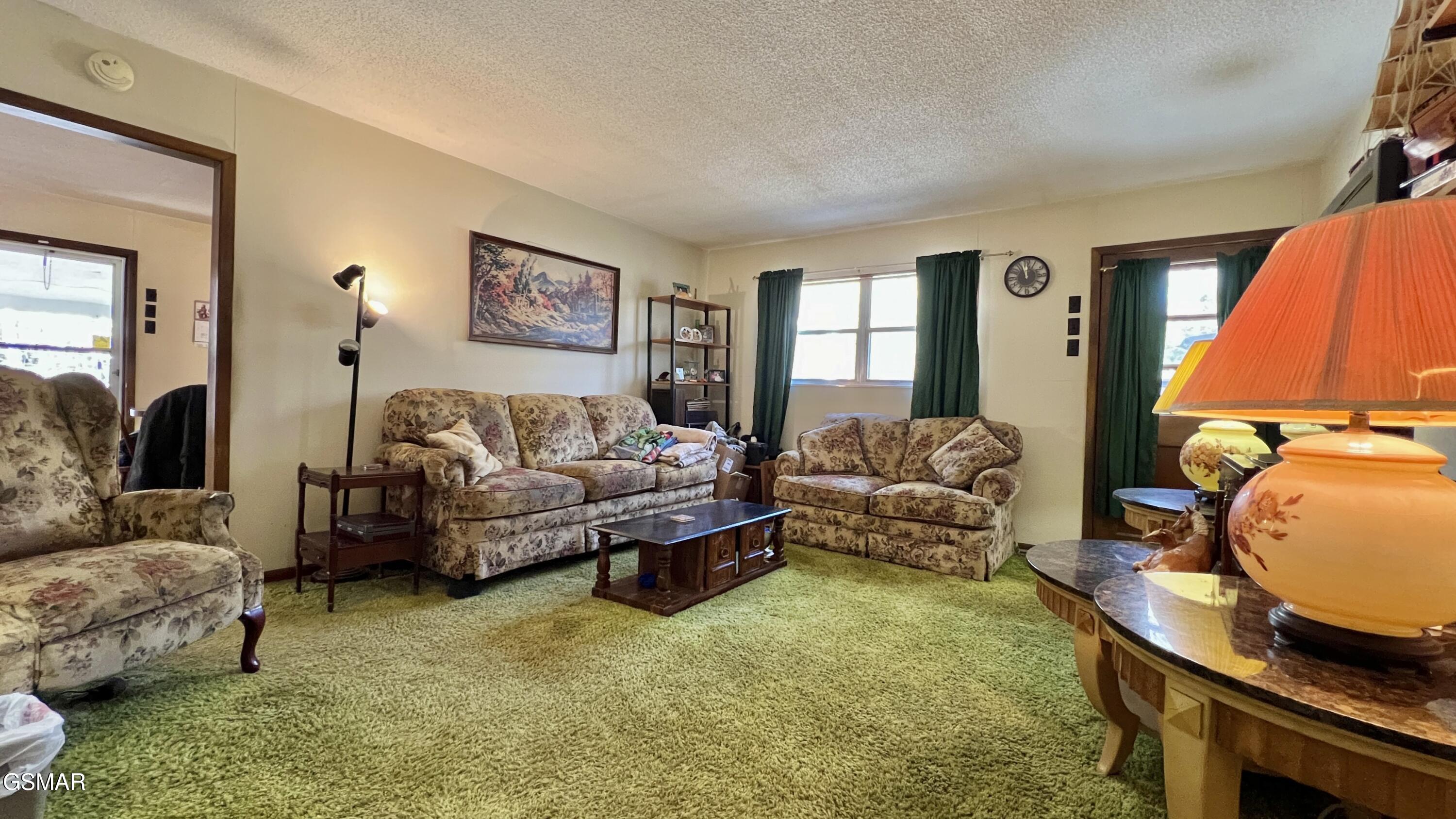 1803 Elkins Road Kodak TN 37764