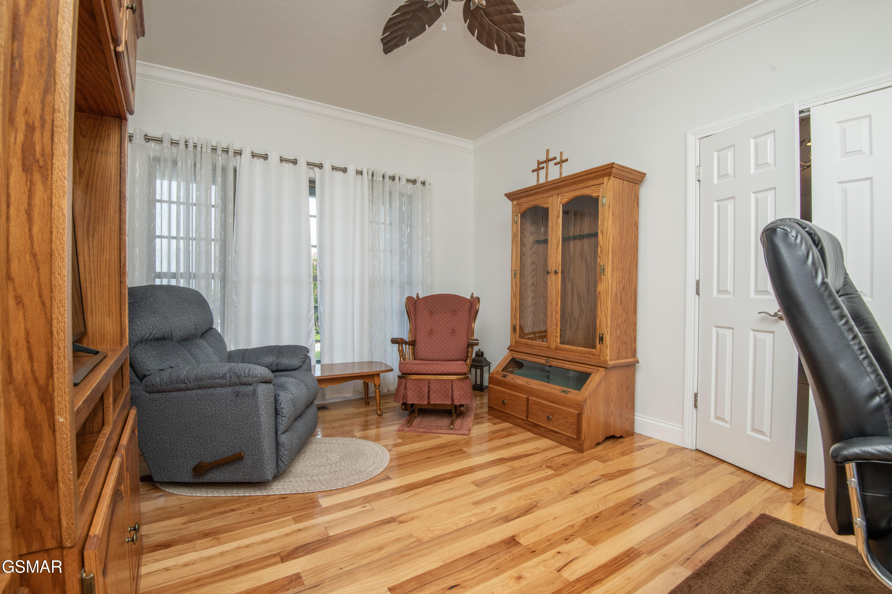 1435 Instrumental Avenue Sevierville TN 37876