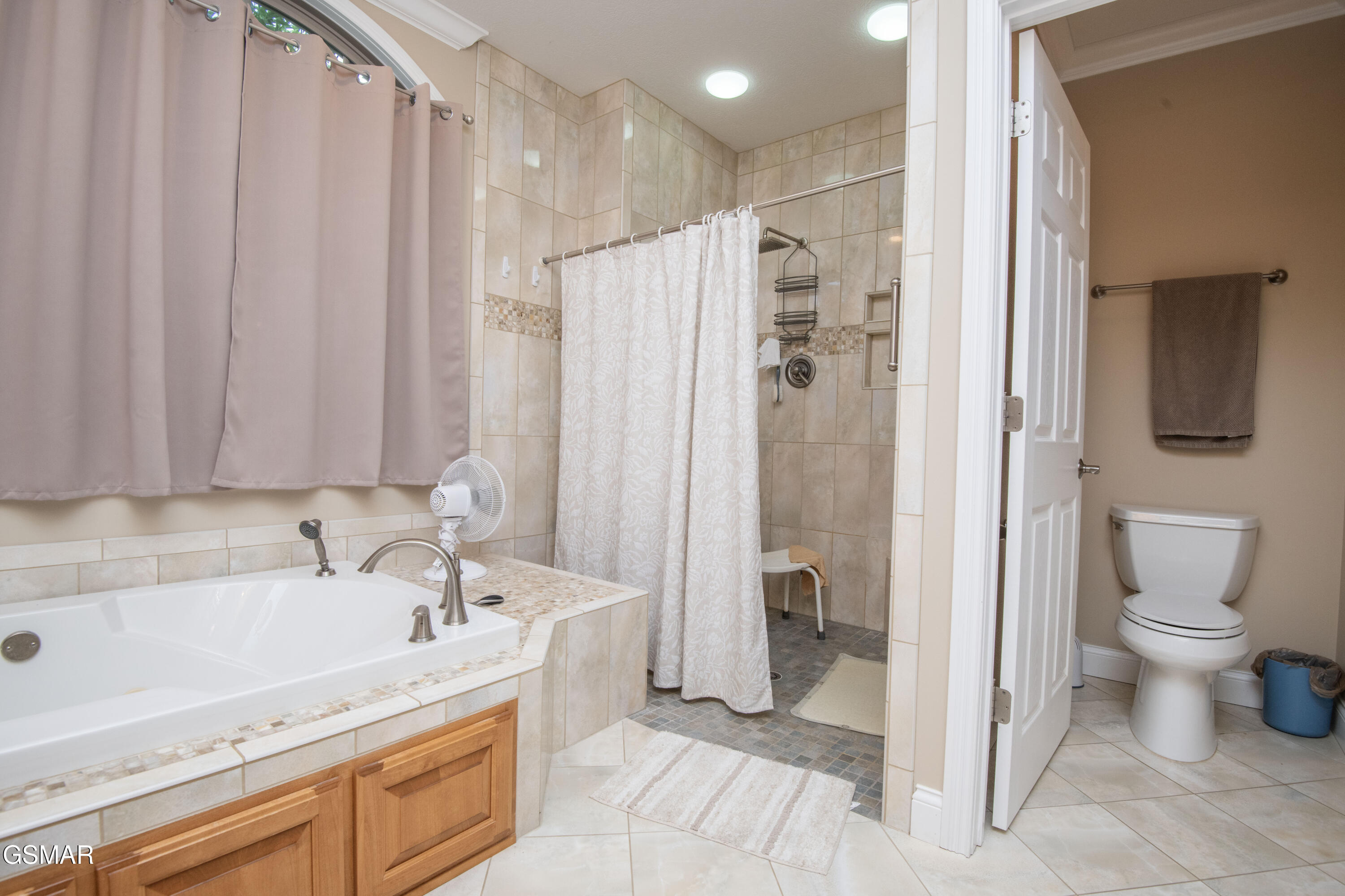1435 Instrumental Avenue Sevierville TN 37876