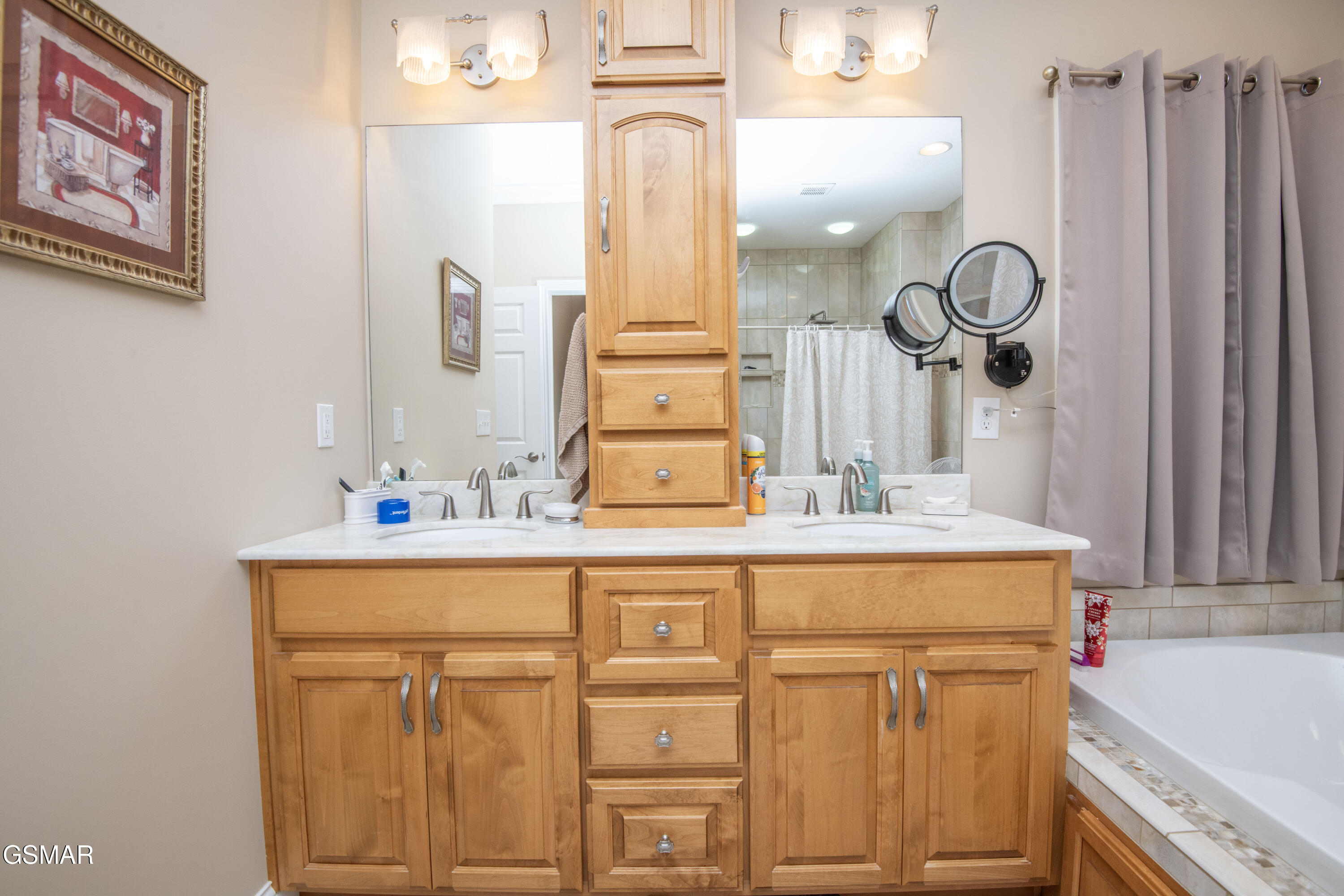 1435 Instrumental Avenue Sevierville TN 37876