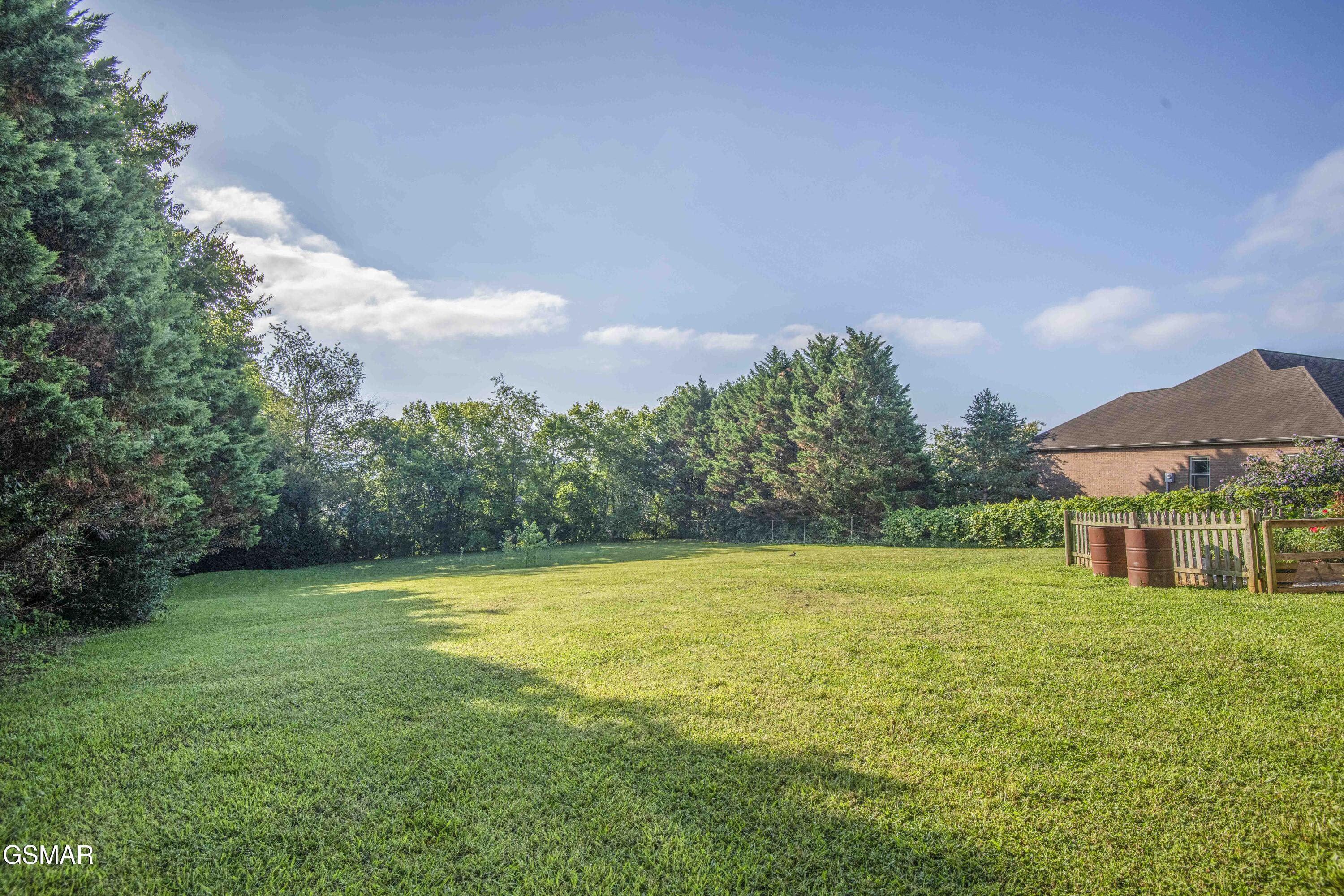 1435 Instrumental Avenue Sevierville TN 37876