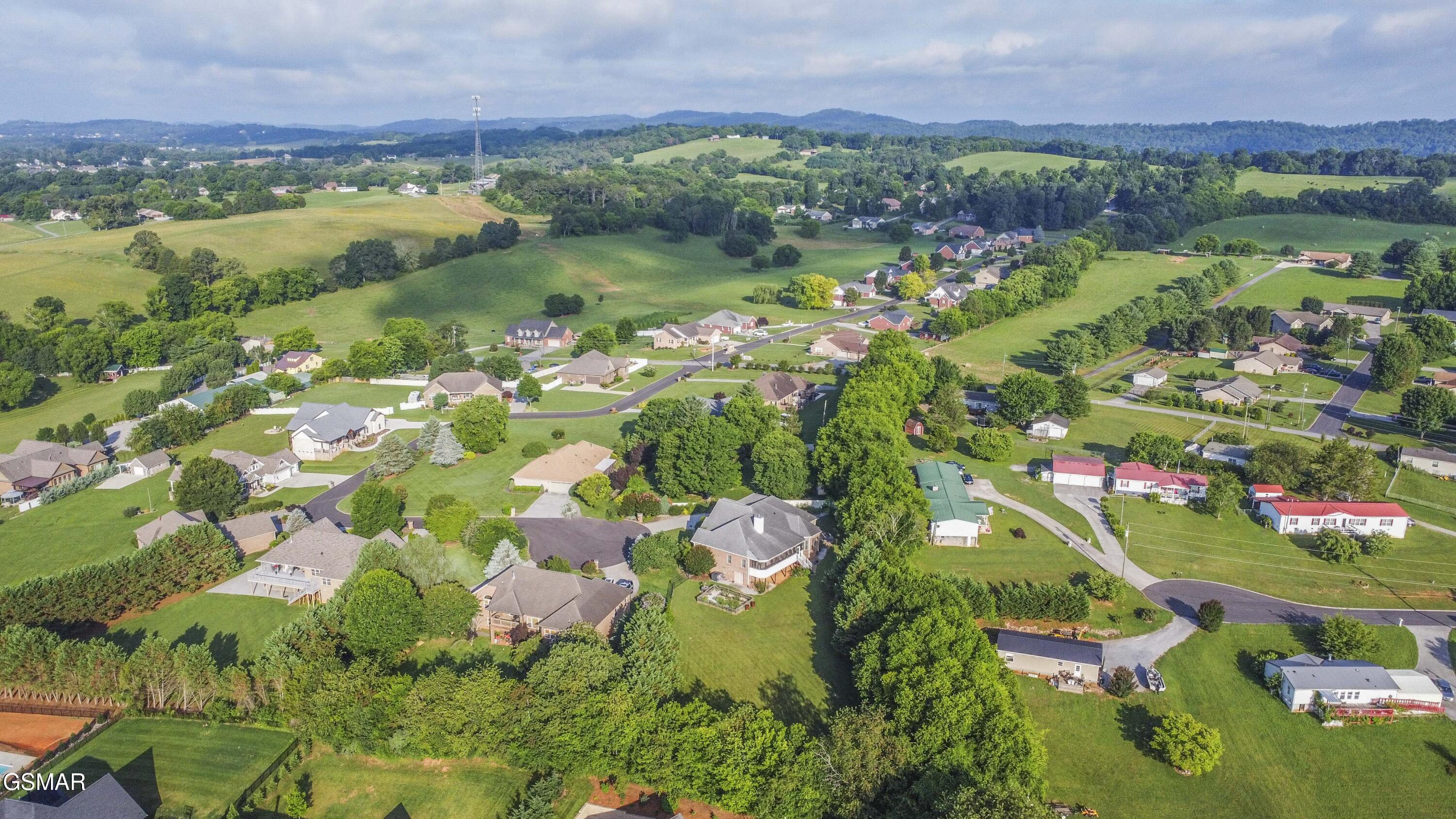1435 Instrumental Avenue Sevierville TN 37876