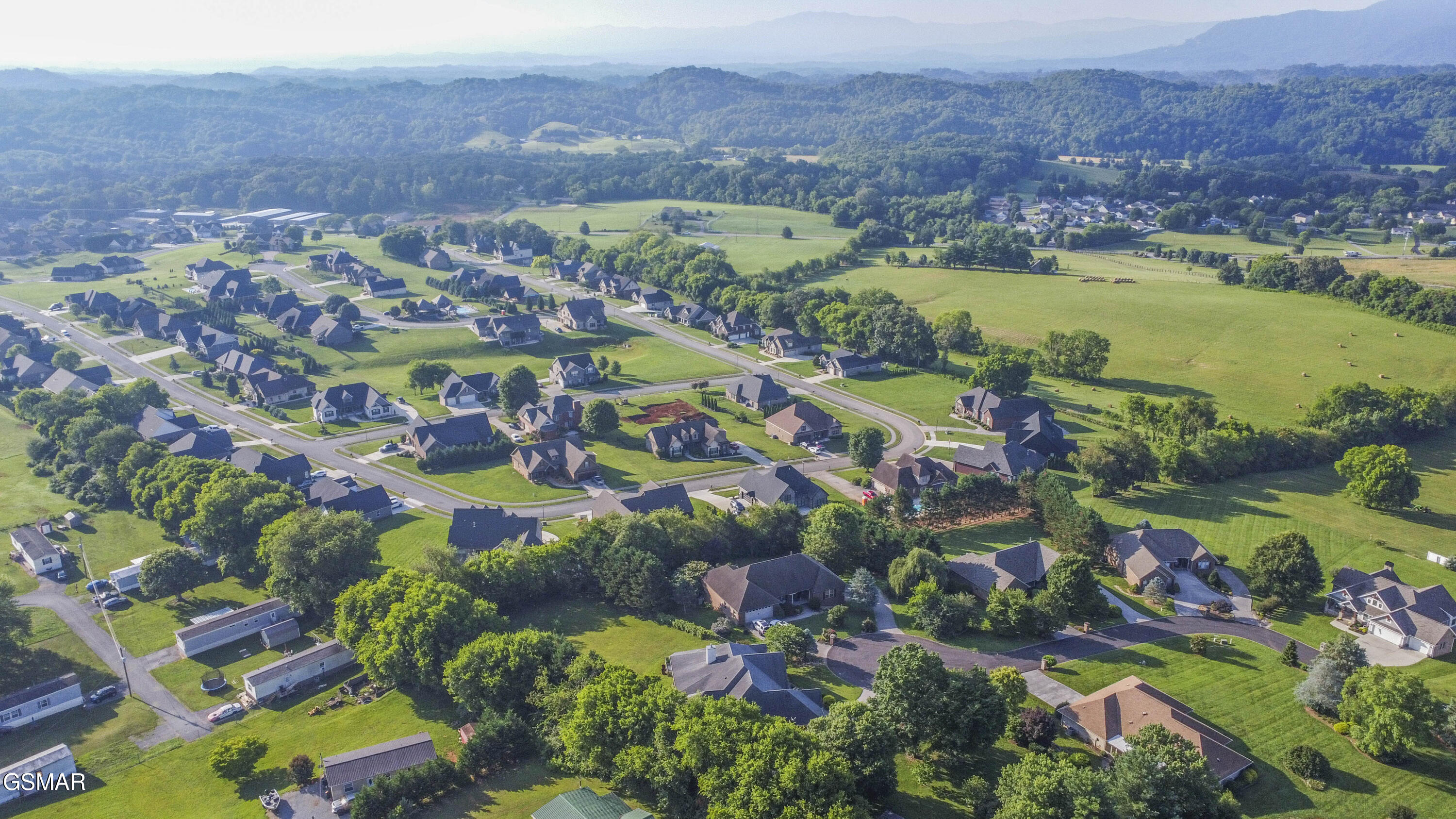 1435 Instrumental Avenue Sevierville TN 37876