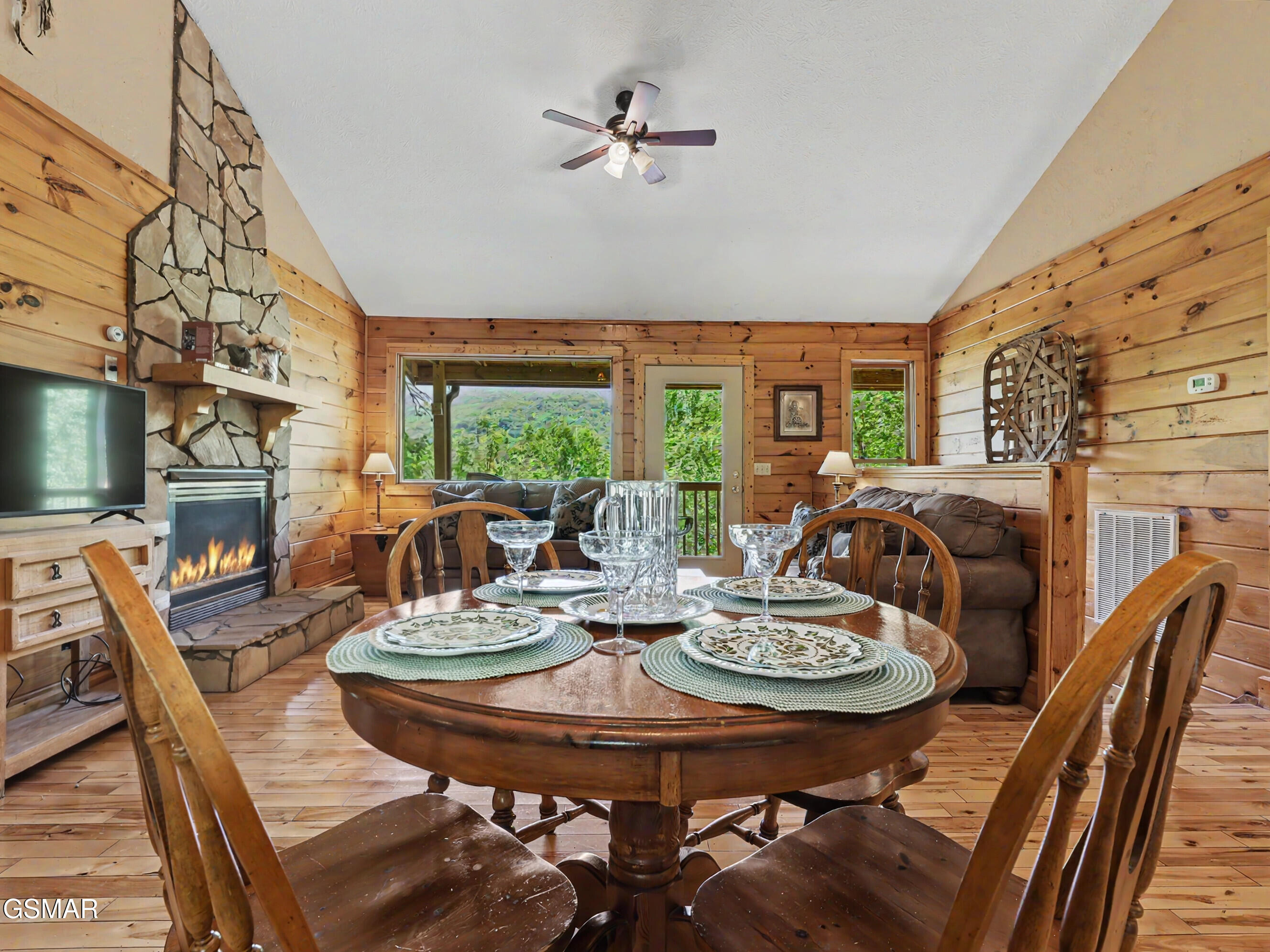 439 Ridgeline Way Gatlinburg TN 37738