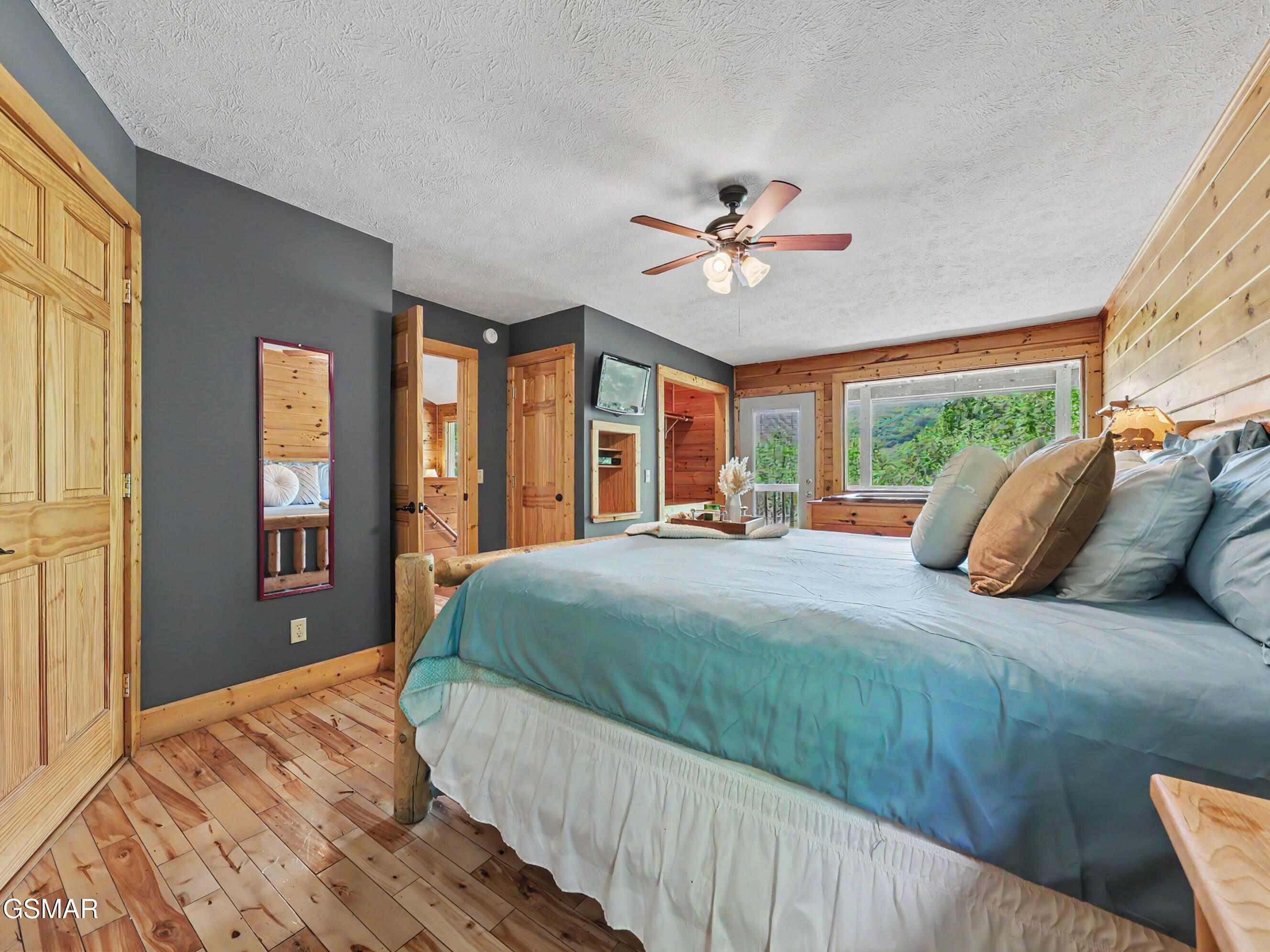 439 Ridgeline Way Gatlinburg TN 37738