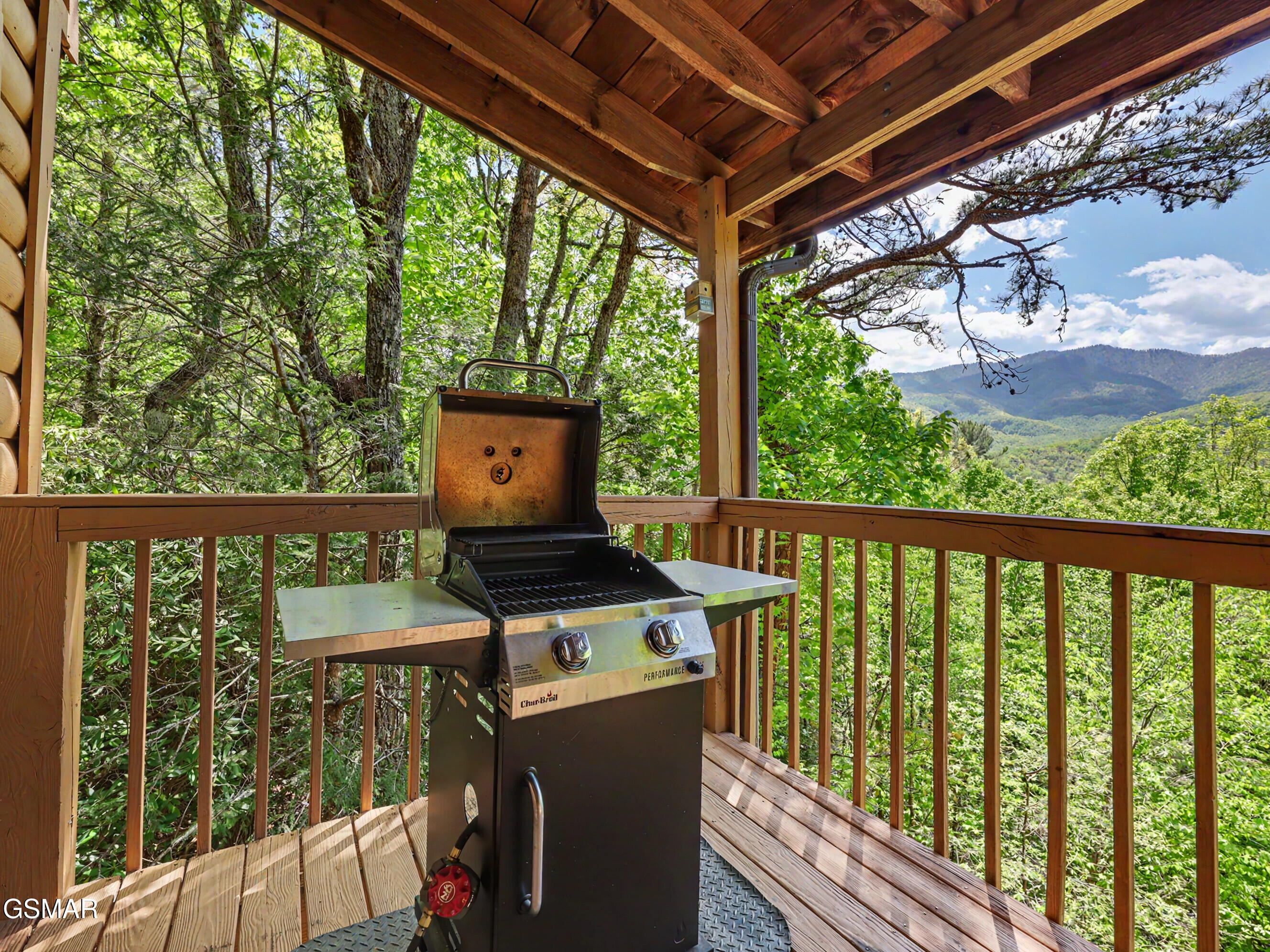 439 Ridgeline Way Gatlinburg TN 37738