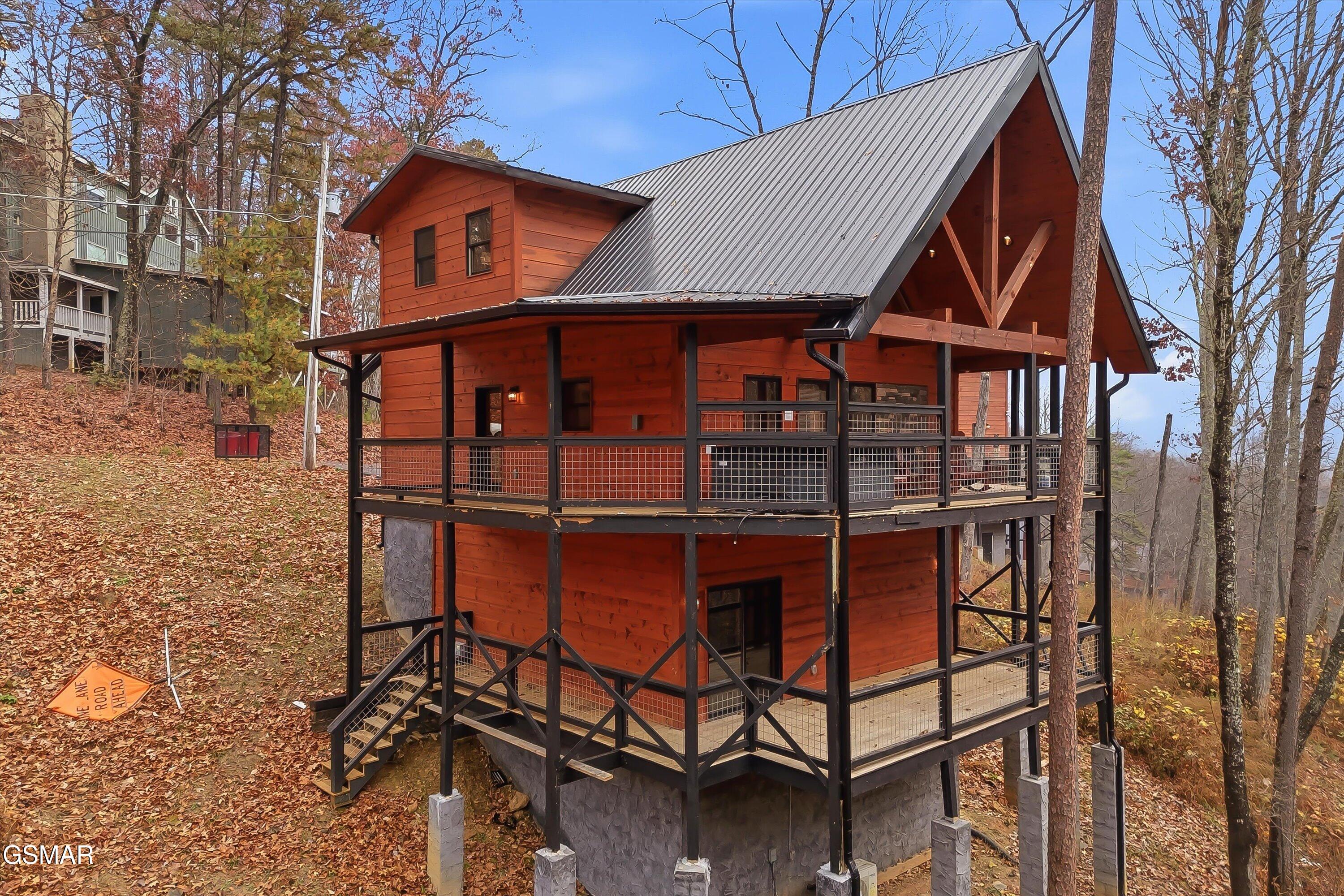1104 Laddie Buck Lane Gatlinburg TN 37738