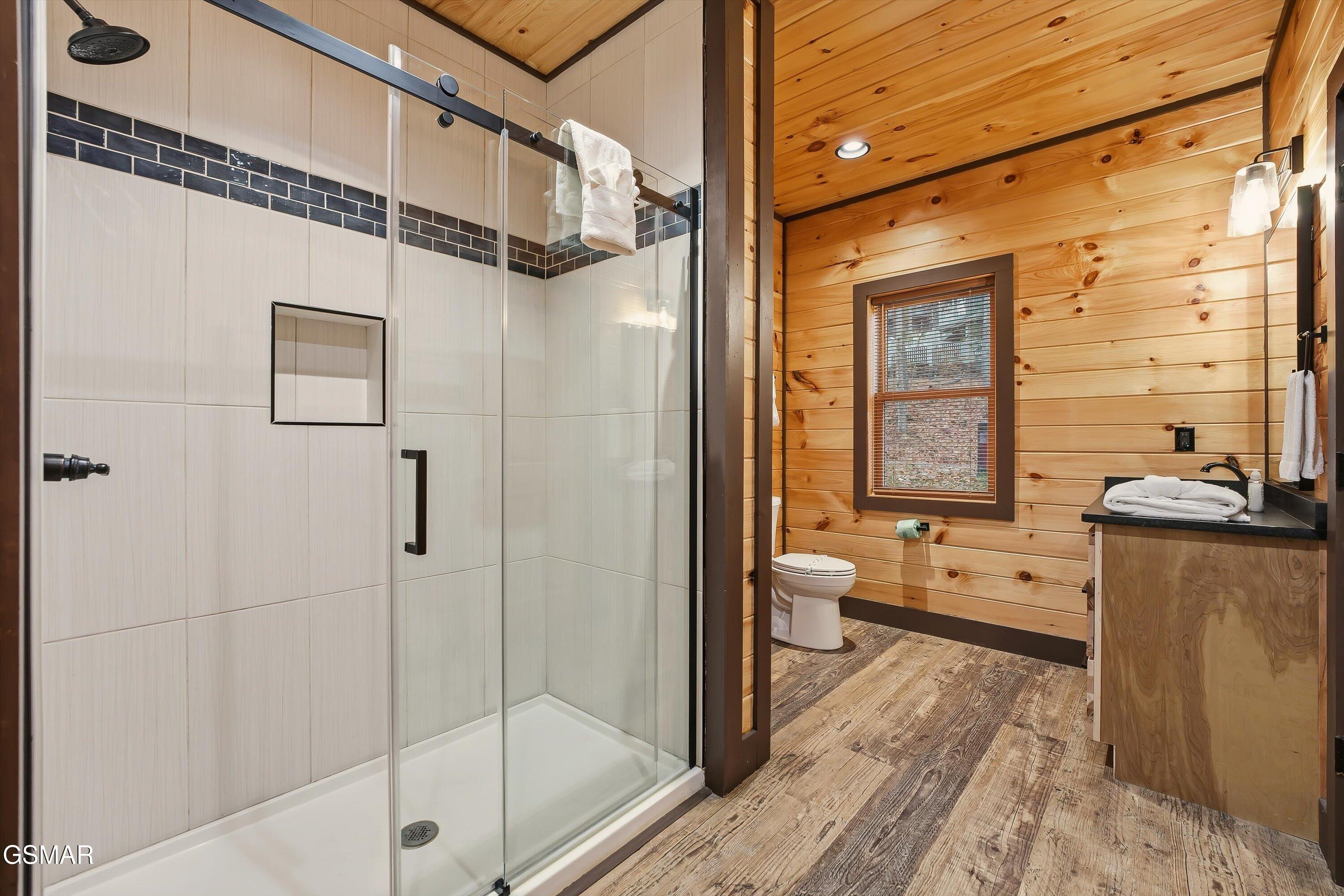 1104 Laddie Buck Lane Gatlinburg TN 37738