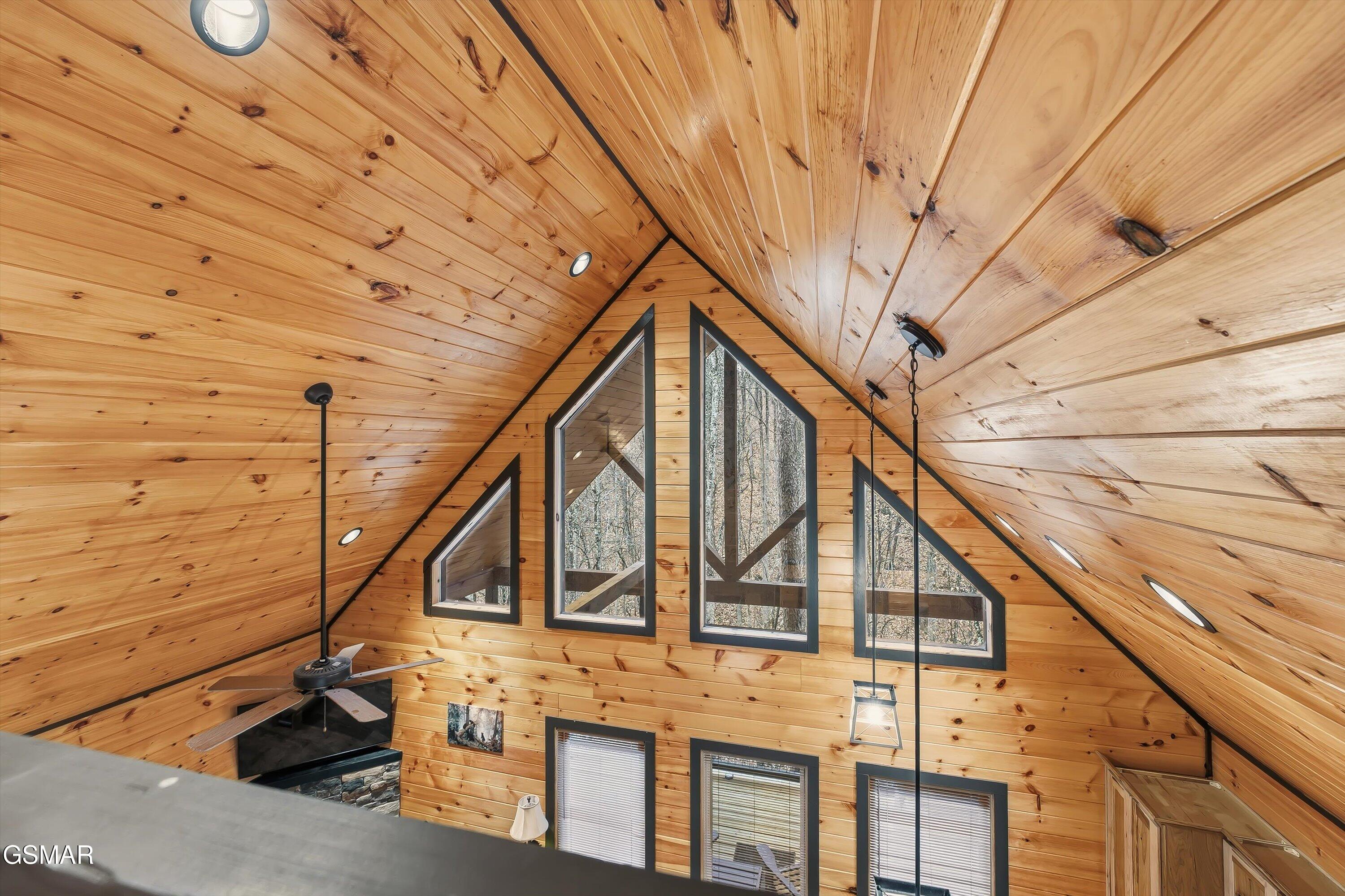 1104 Laddie Buck Lane Gatlinburg TN 37738