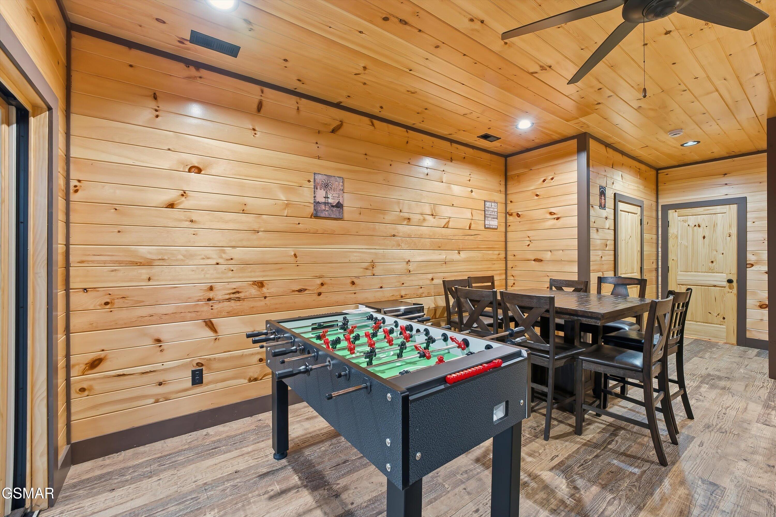 1104 Laddie Buck Lane Gatlinburg TN 37738