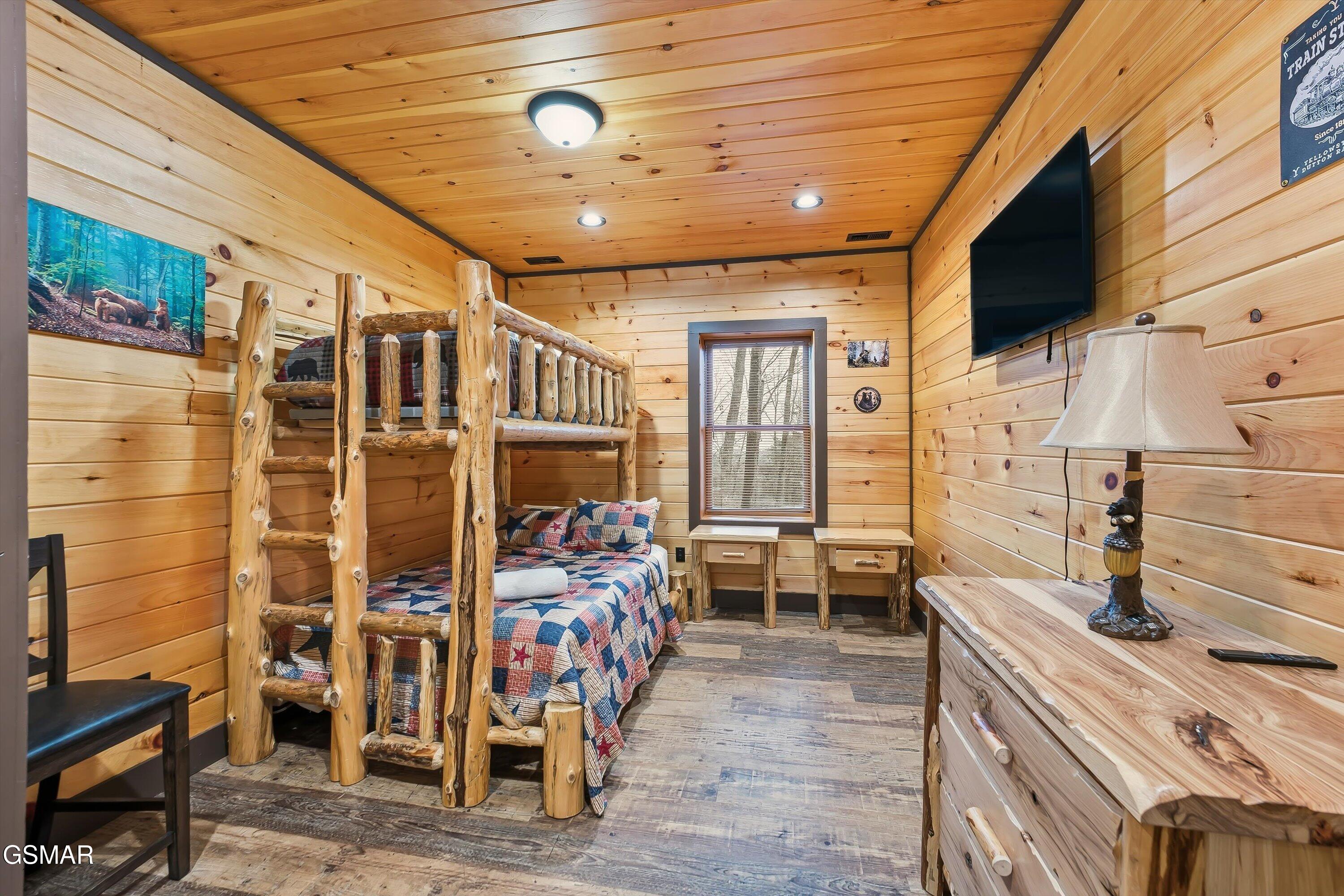 1104 Laddie Buck Lane Gatlinburg TN 37738