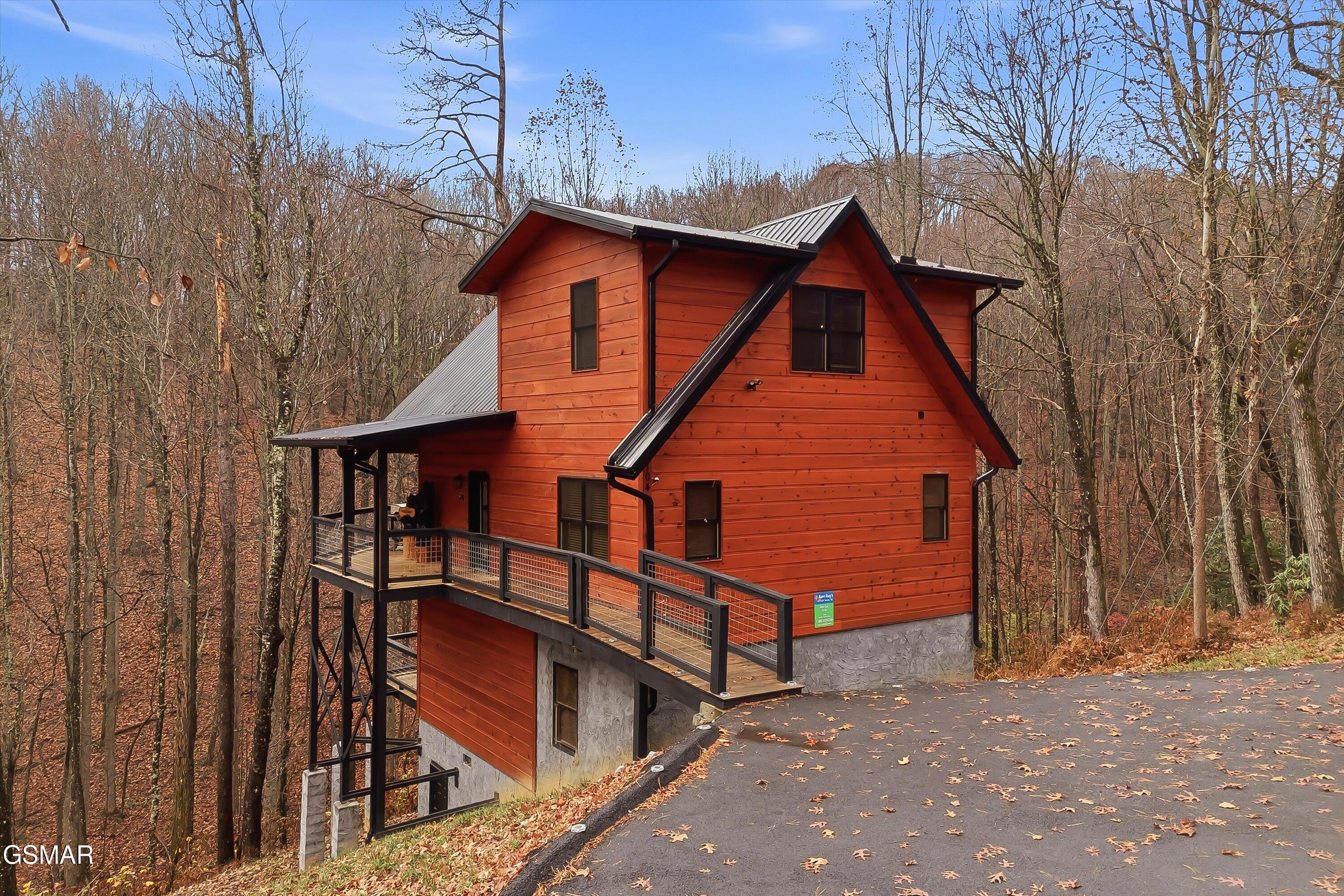 1104 Laddie Buck Lane Gatlinburg TN 37738