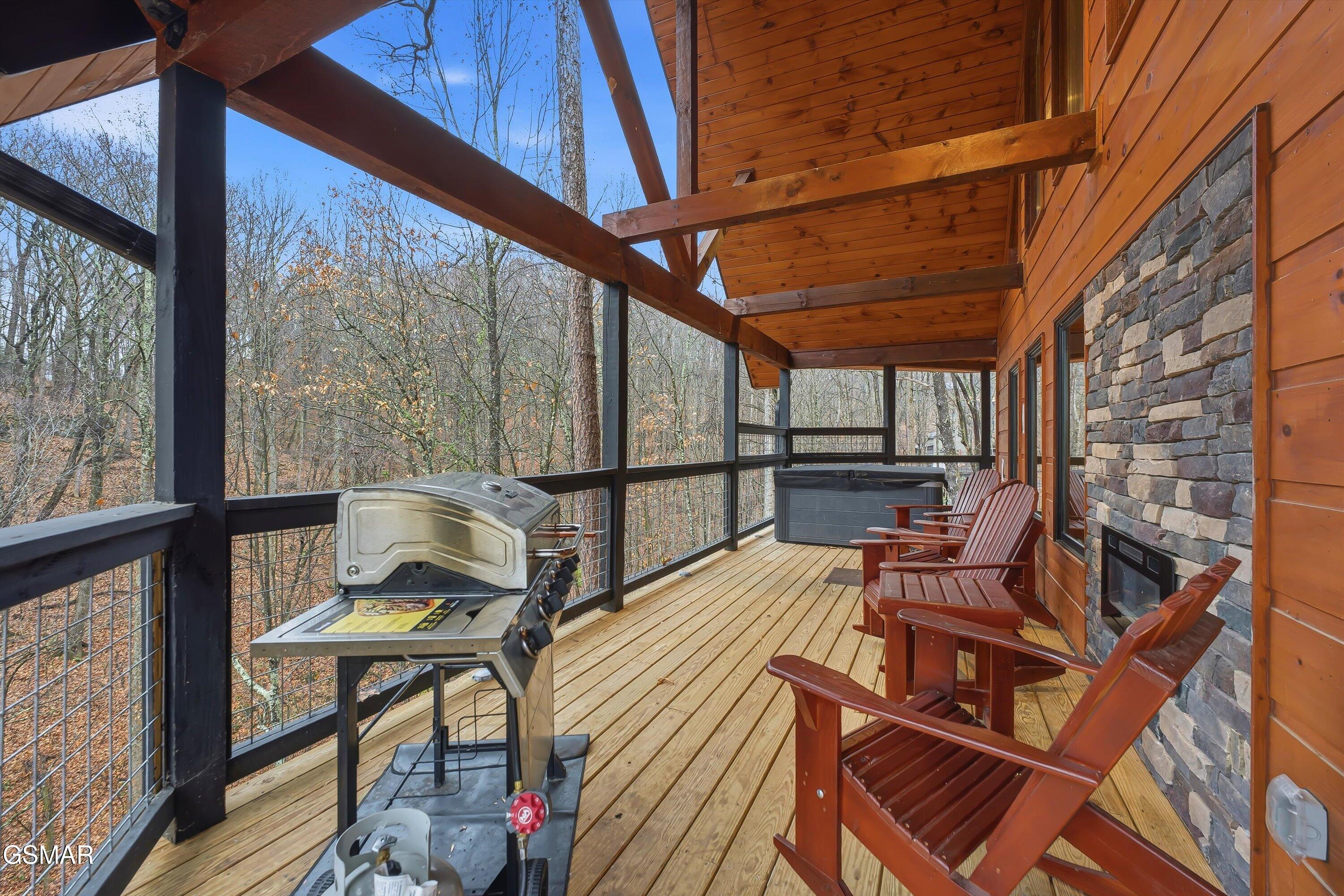 1104 Laddie Buck Lane Gatlinburg TN 37738