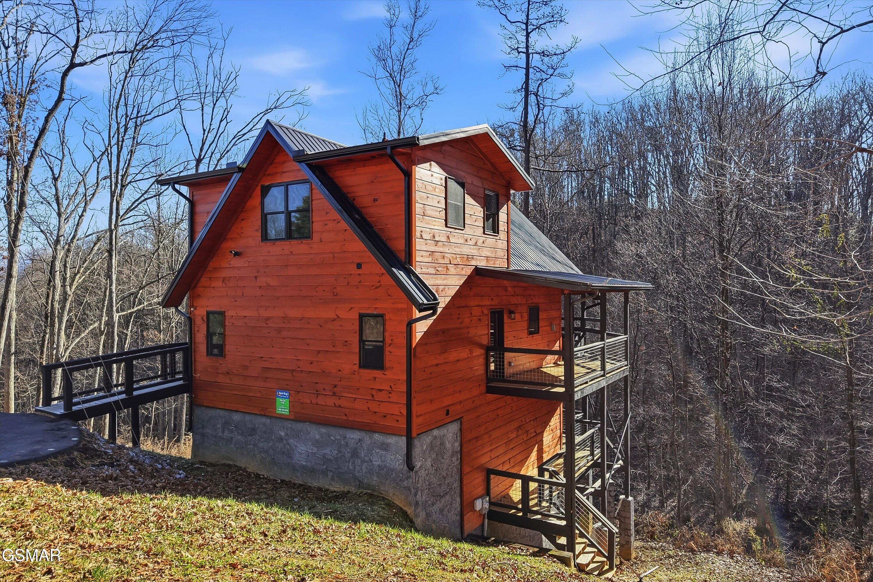 1104 Laddie Buck Lane Gatlinburg TN 37738
