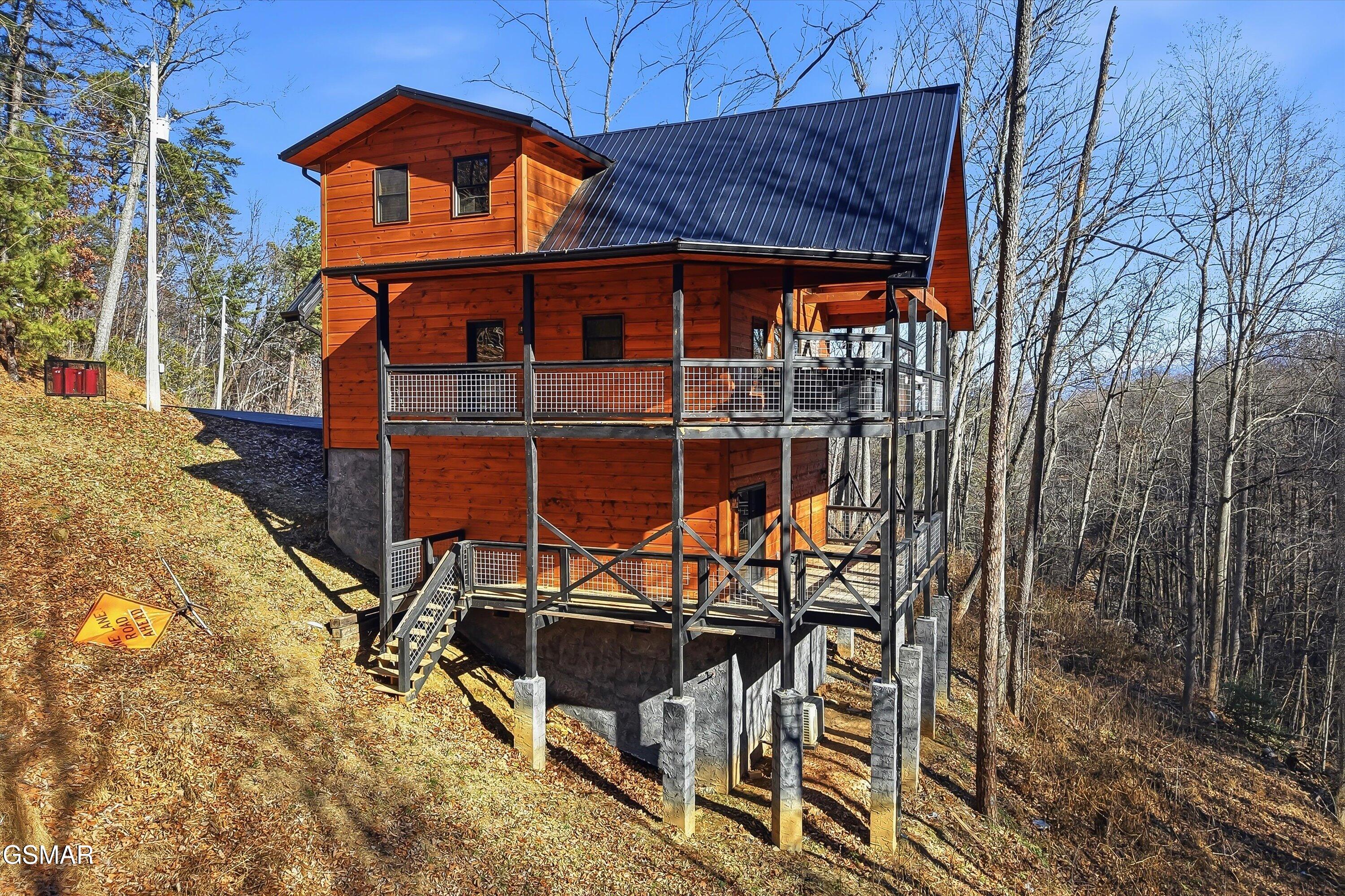 1104 Laddie Buck Lane Gatlinburg TN 37738
