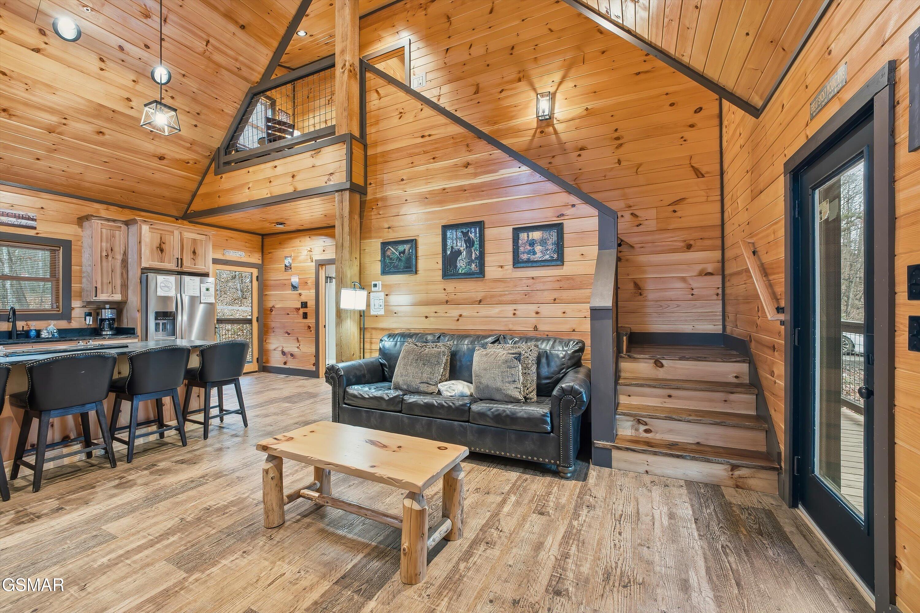 1104 Laddie Buck Lane Gatlinburg TN 37738