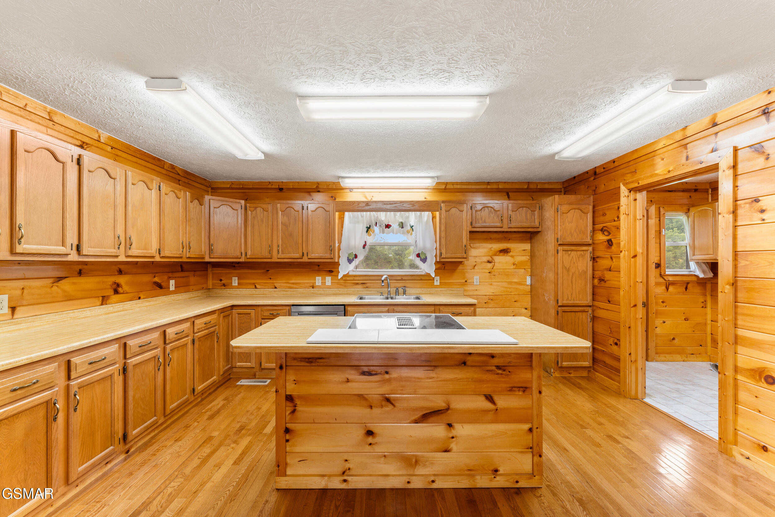 7197 Old Tuckaleechee Road Townsend TN 37882