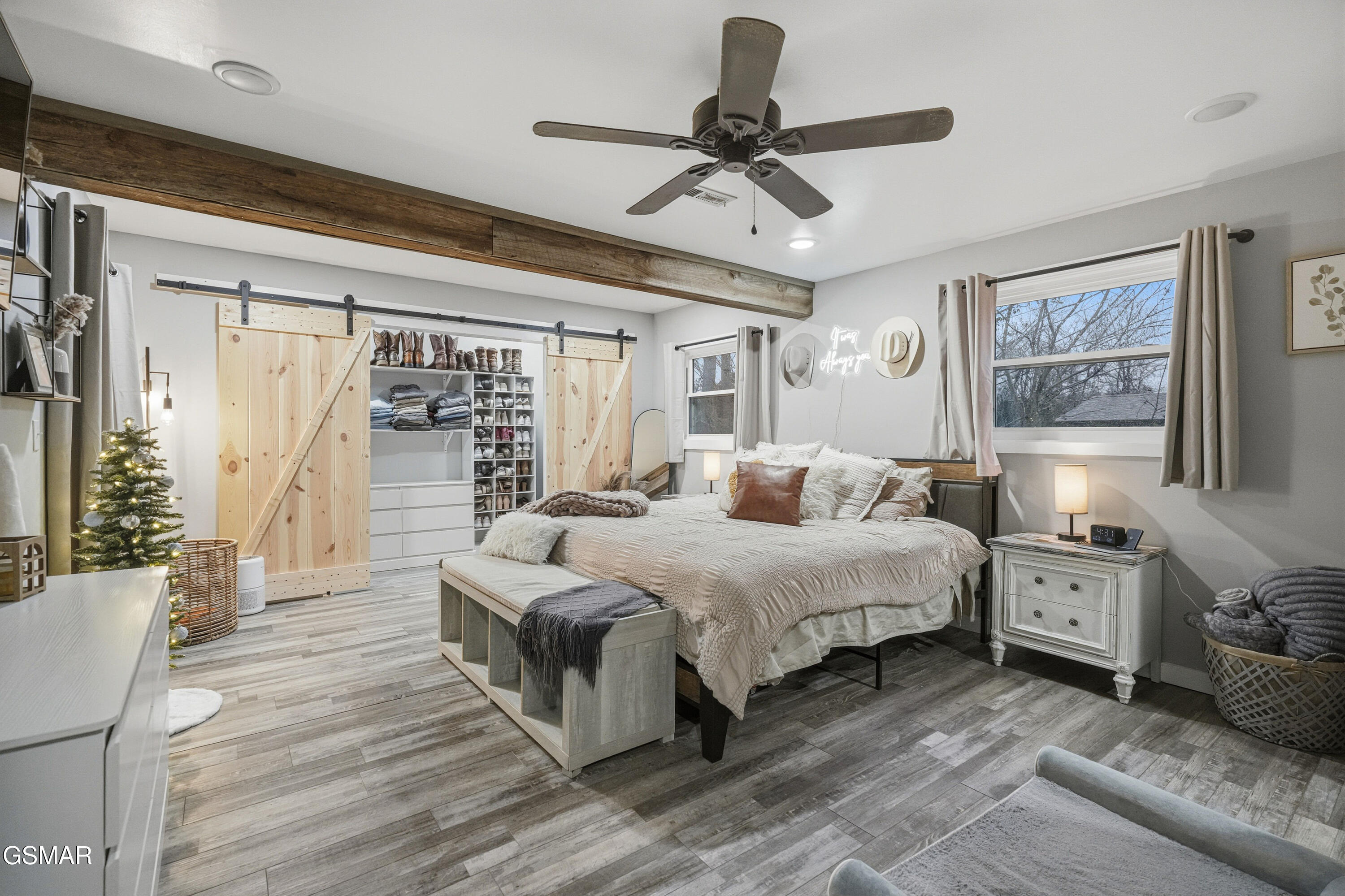 335 Fenway Drive Pigeon Forge TN 37863