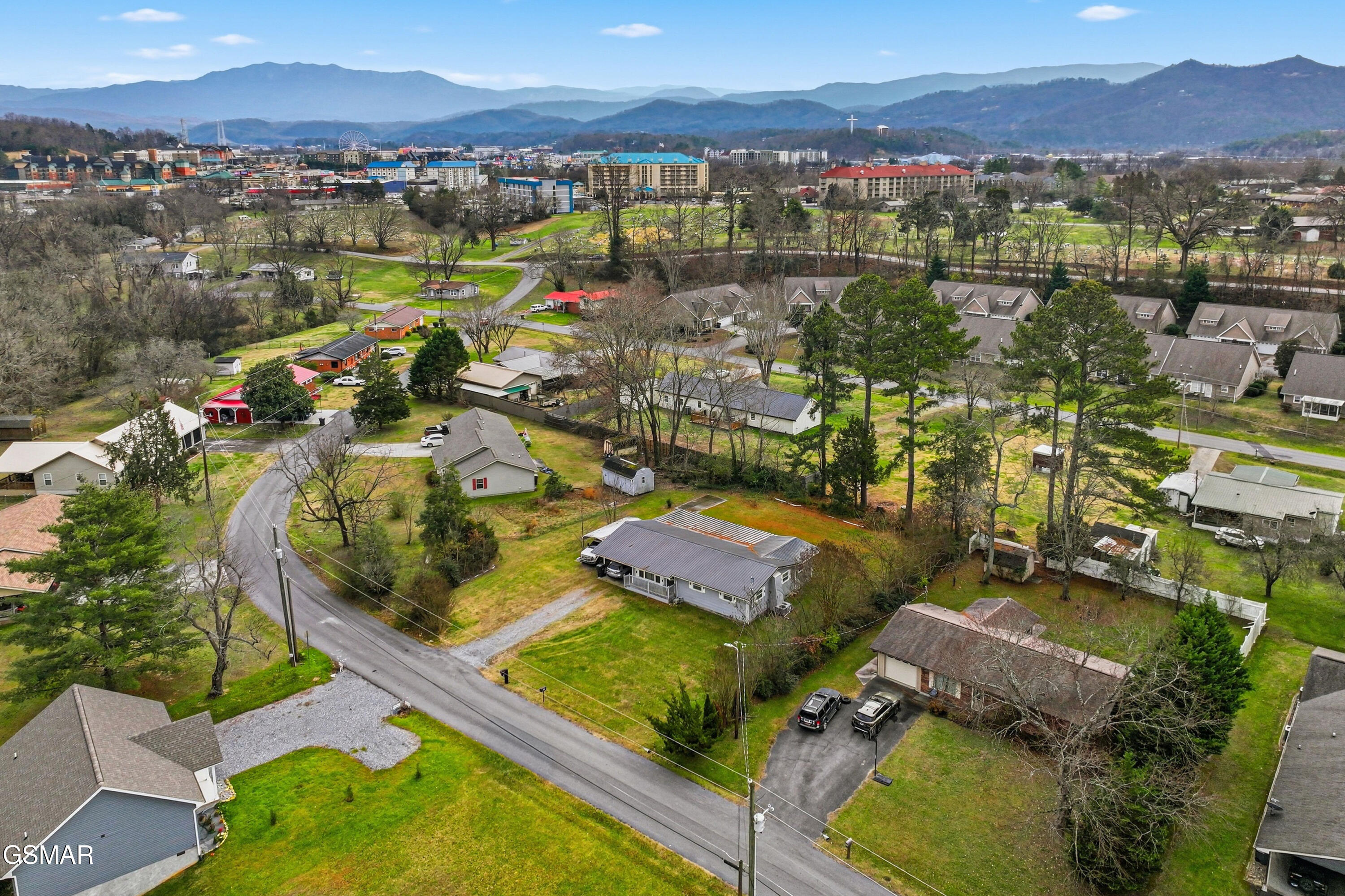 335 Fenway Drive Pigeon Forge TN 37863