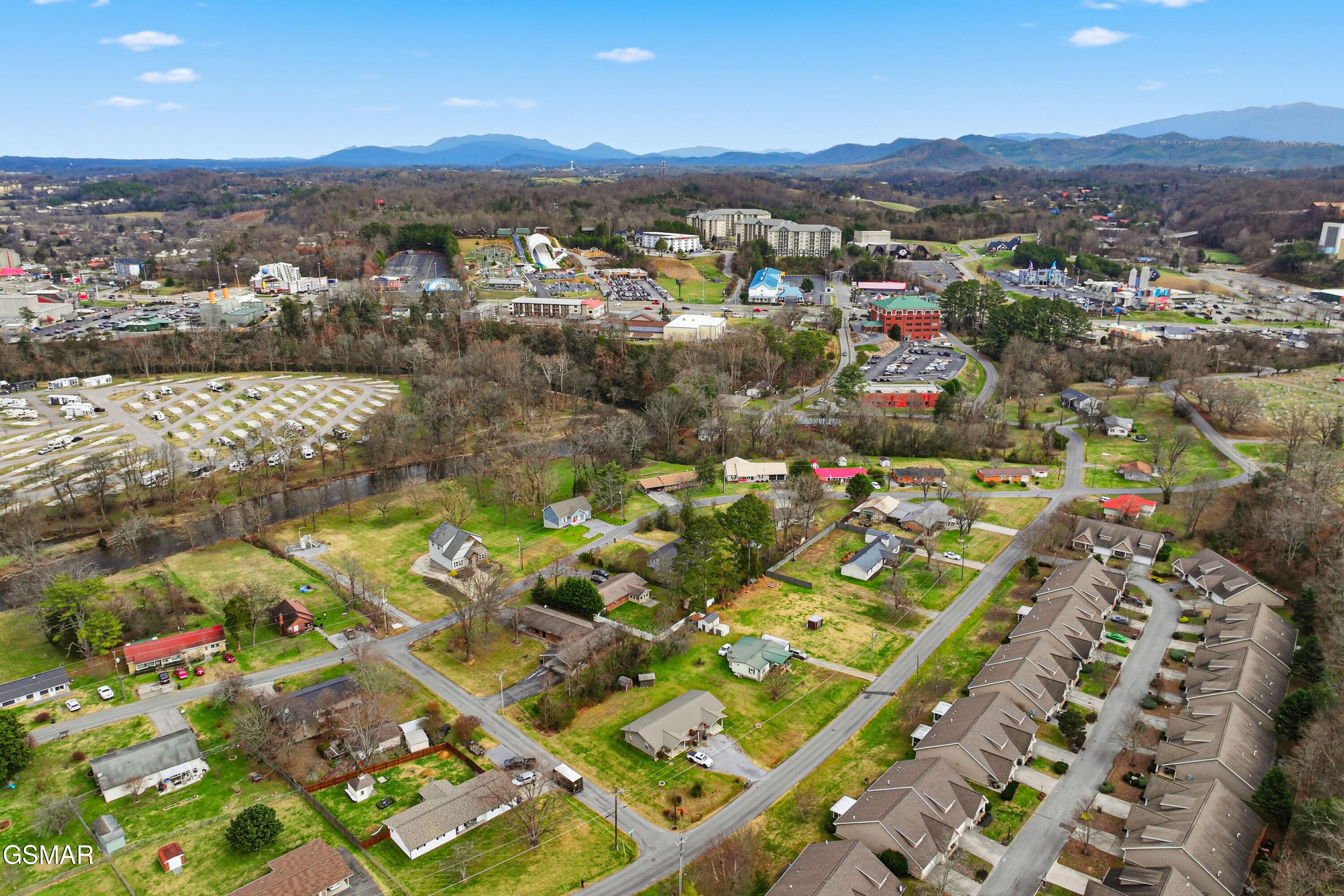 335 Fenway Drive Pigeon Forge TN 37863