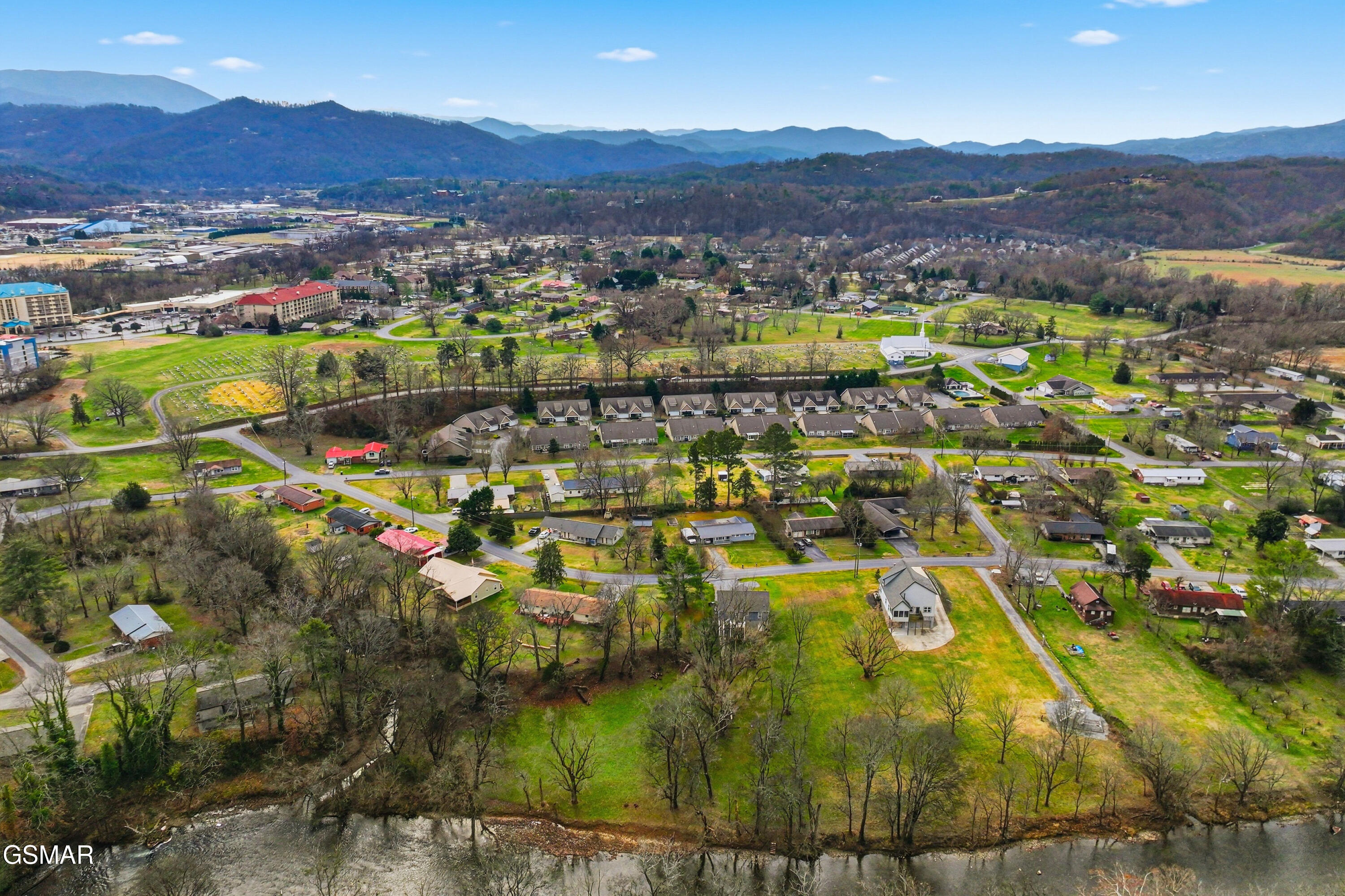 335 Fenway Drive Pigeon Forge TN 37863