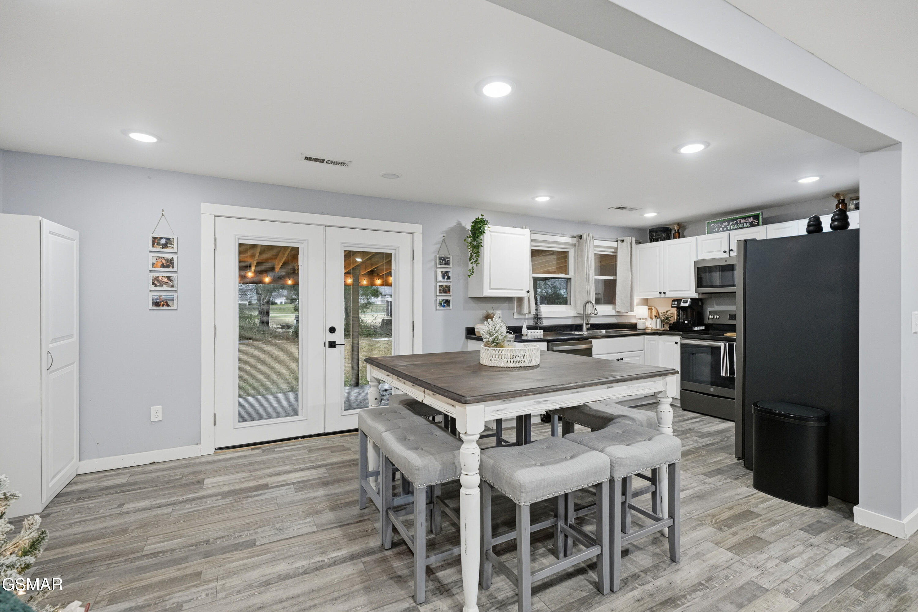 335 Fenway Drive Pigeon Forge TN 37863