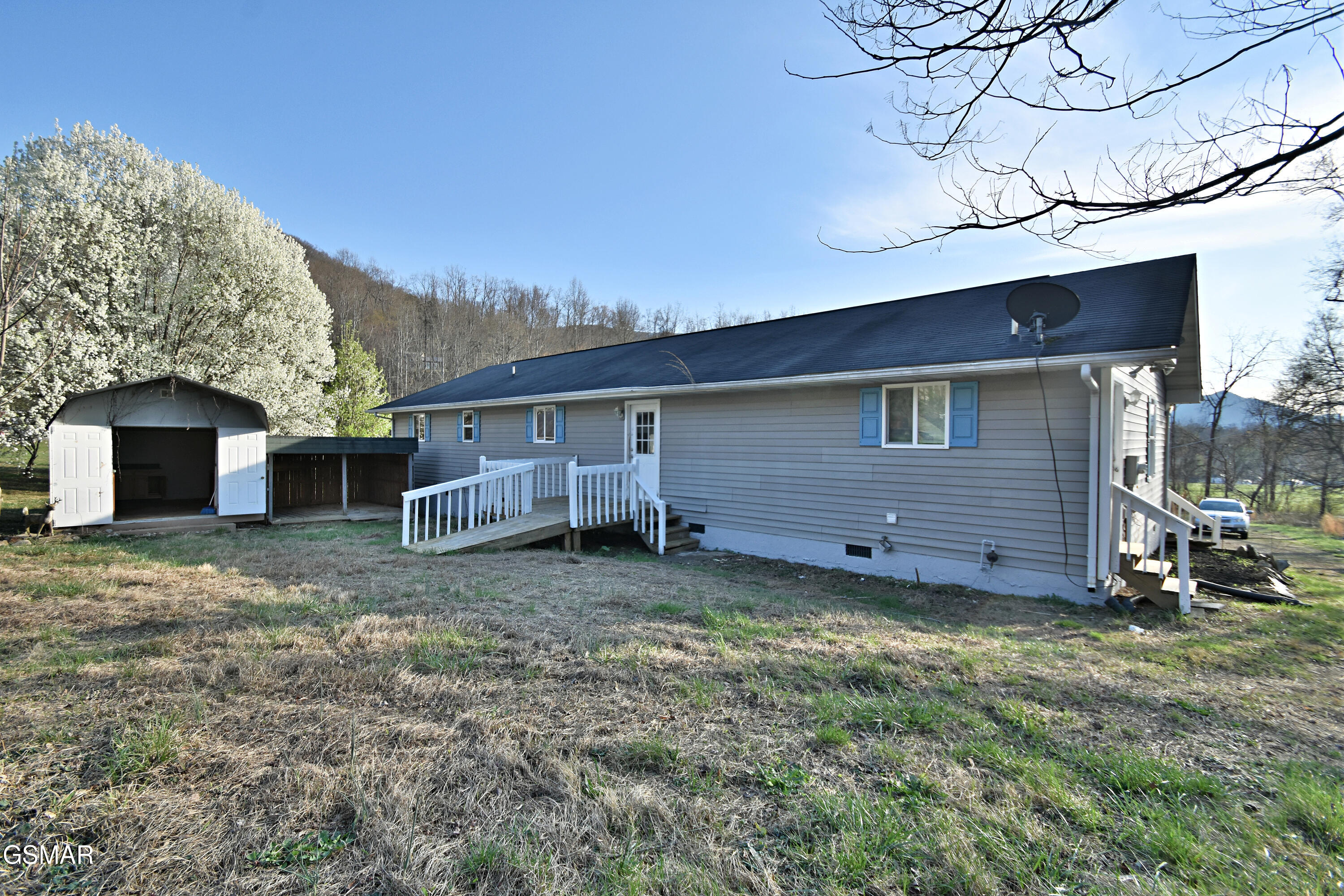 2737 Clabo Road Sevierville TN 37862