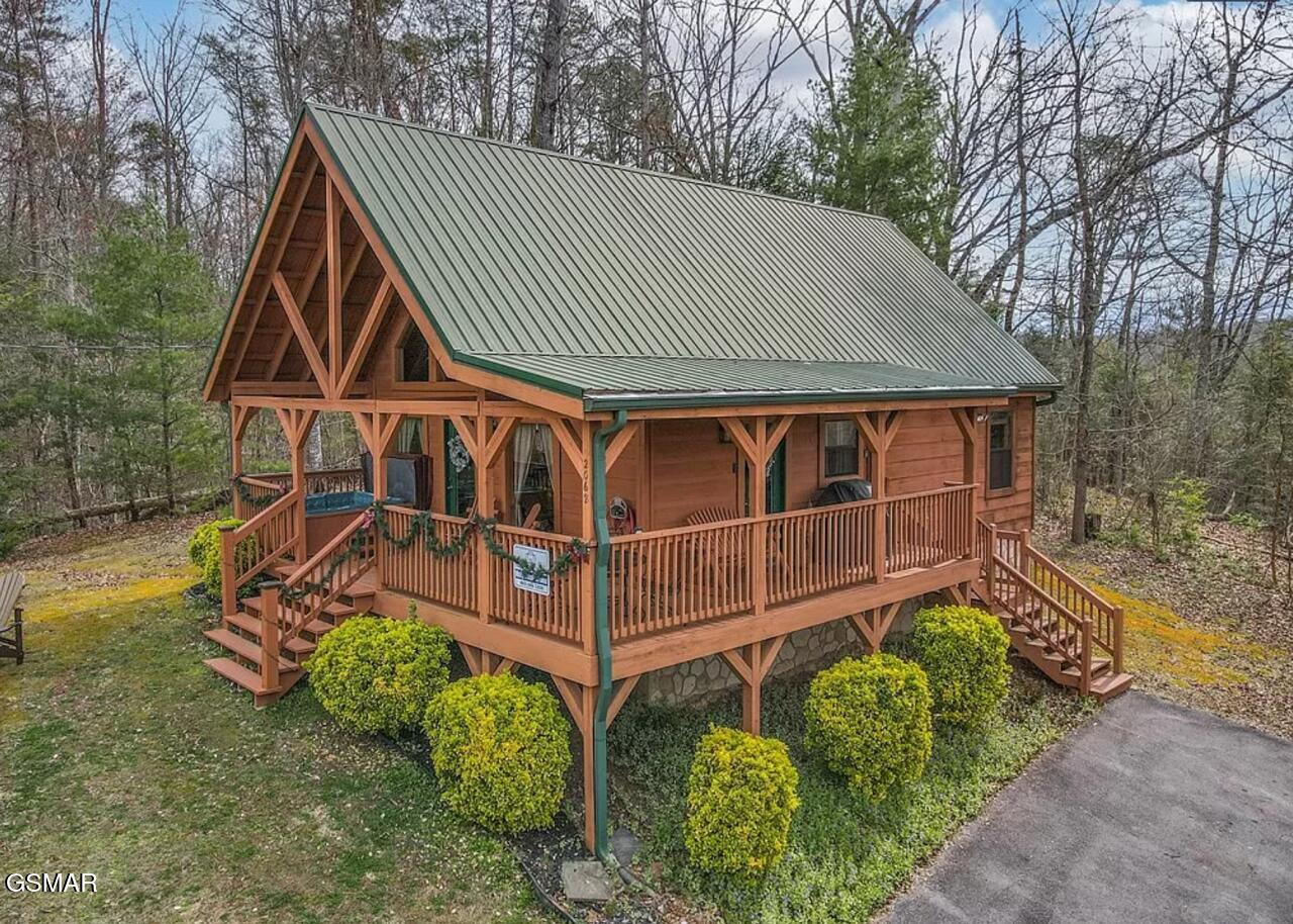 2062 Bird Ridge Road Sevierville TN 37876