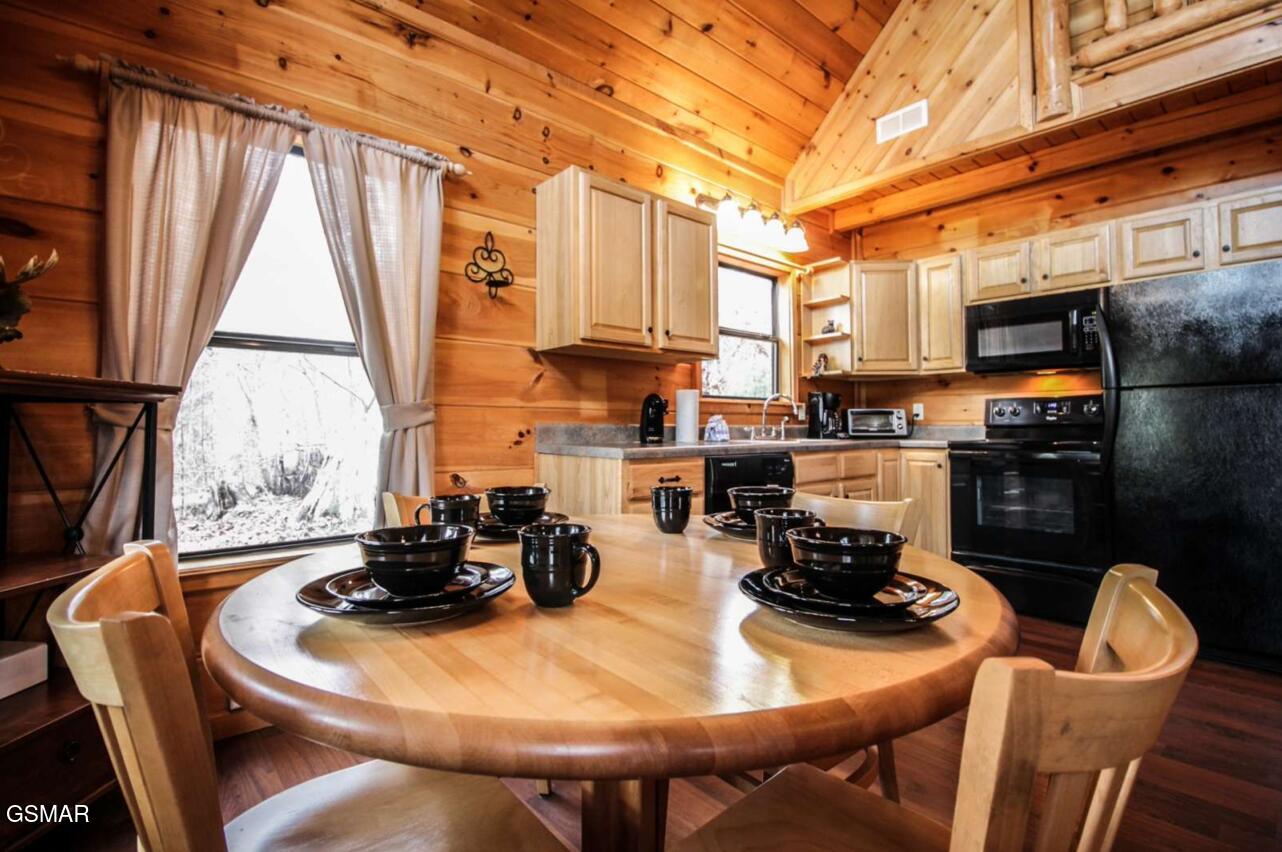 2062 Bird Ridge Road Sevierville TN 37876