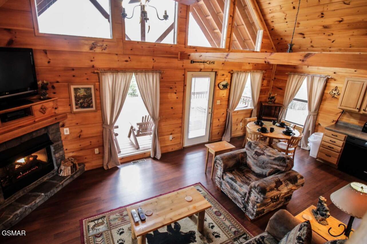 2062 Bird Ridge Road Sevierville TN 37876