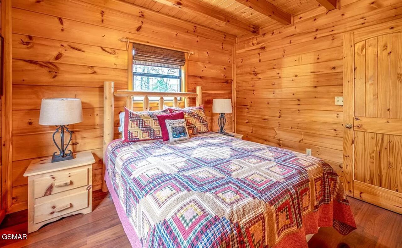 2062 Bird Ridge Road Sevierville TN 37876