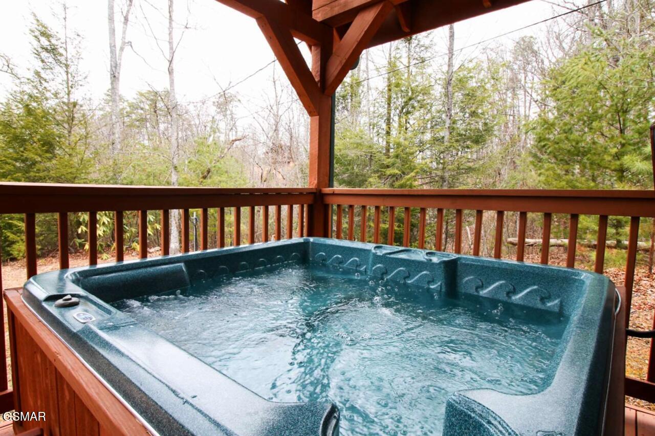 2062 Bird Ridge Road Sevierville TN 37876