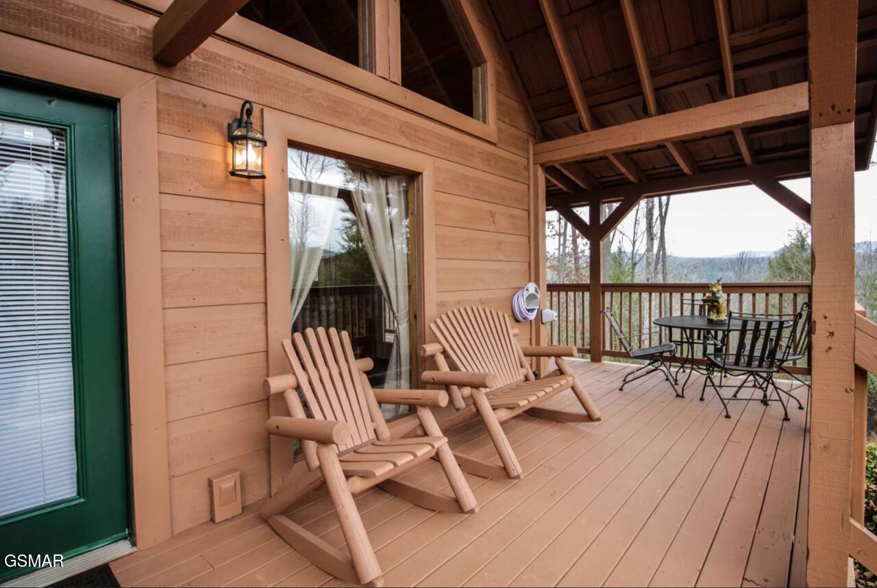 2062 Bird Ridge Road Sevierville TN 37876