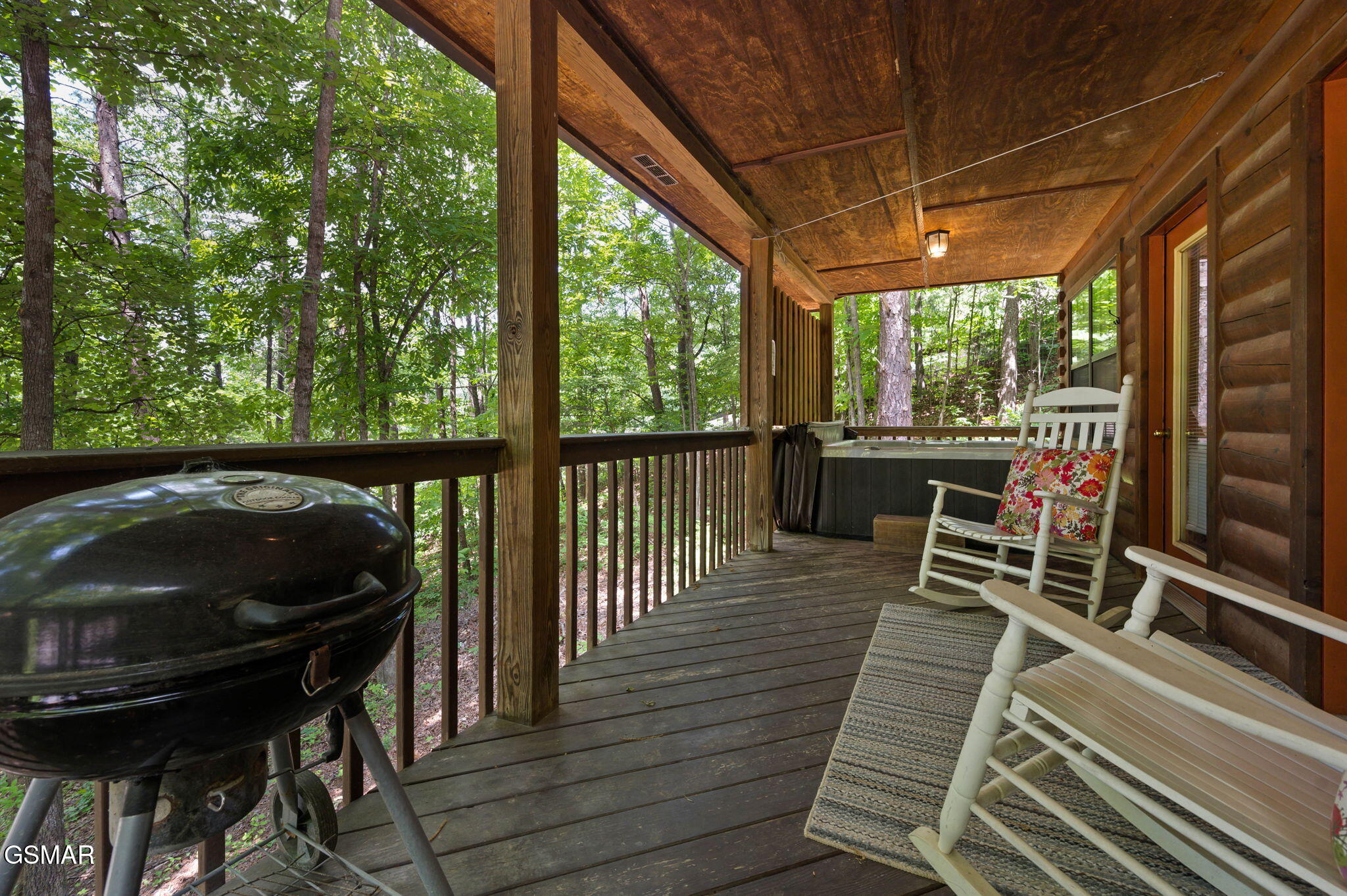 1503 Squirrel Nest Way Sevierville TN 37876