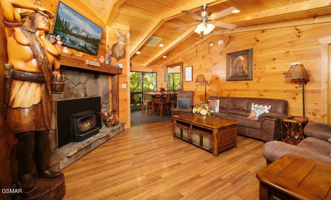 617 Iron Mountain Road Pigeon Forge TN 37863