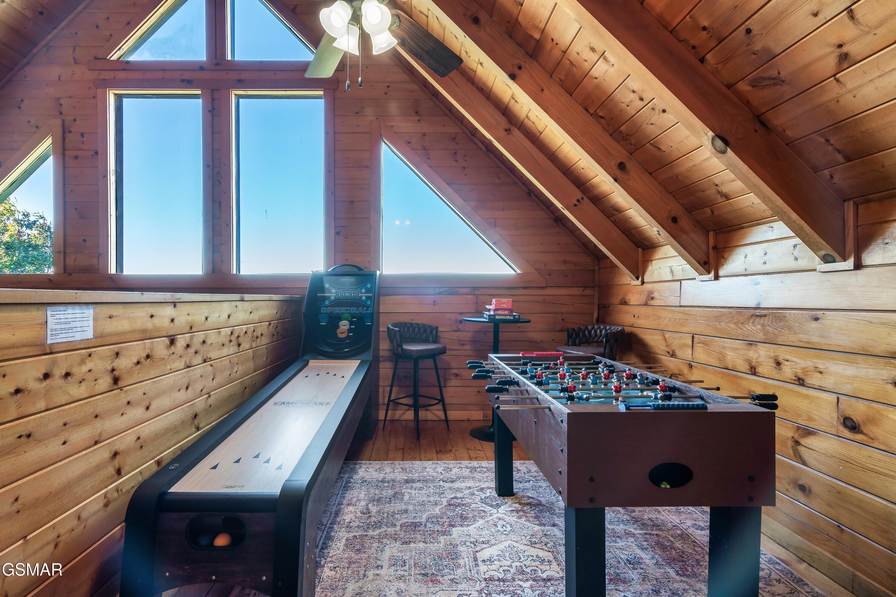 1058/1060 Pinecrest Way Sevierville TN 37862