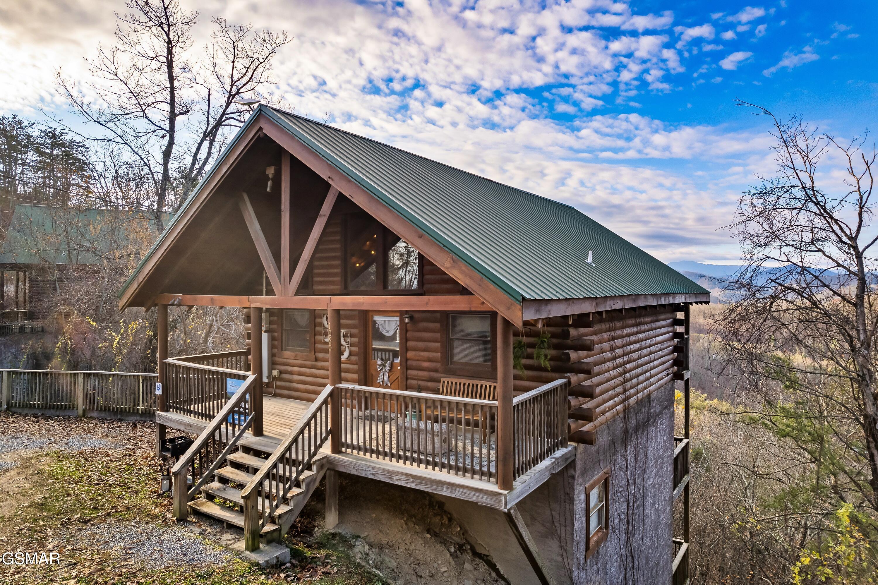 1058/1060 Pinecrest Way Sevierville TN 37862