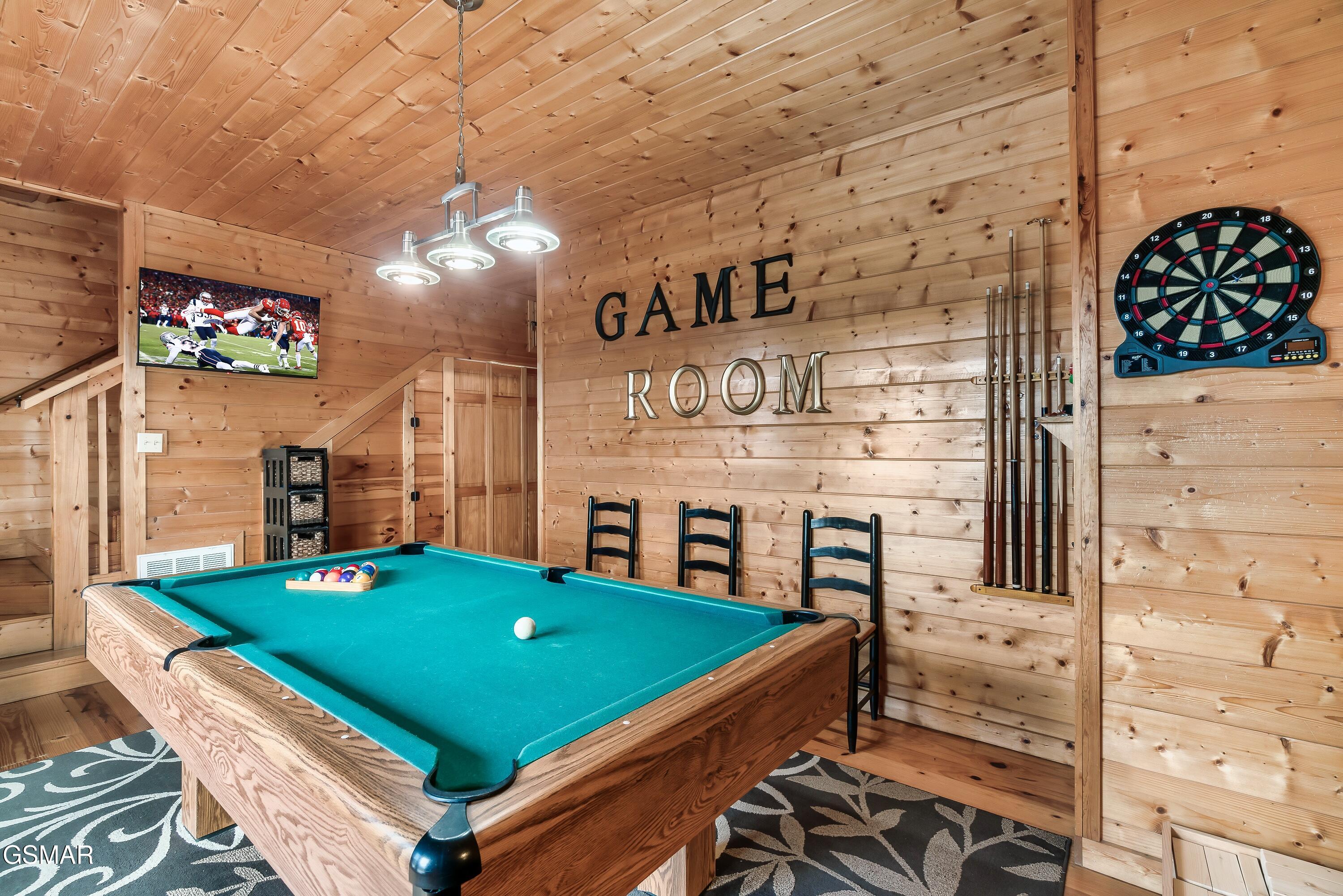 1058/1060 Pinecrest Way Sevierville TN 37862