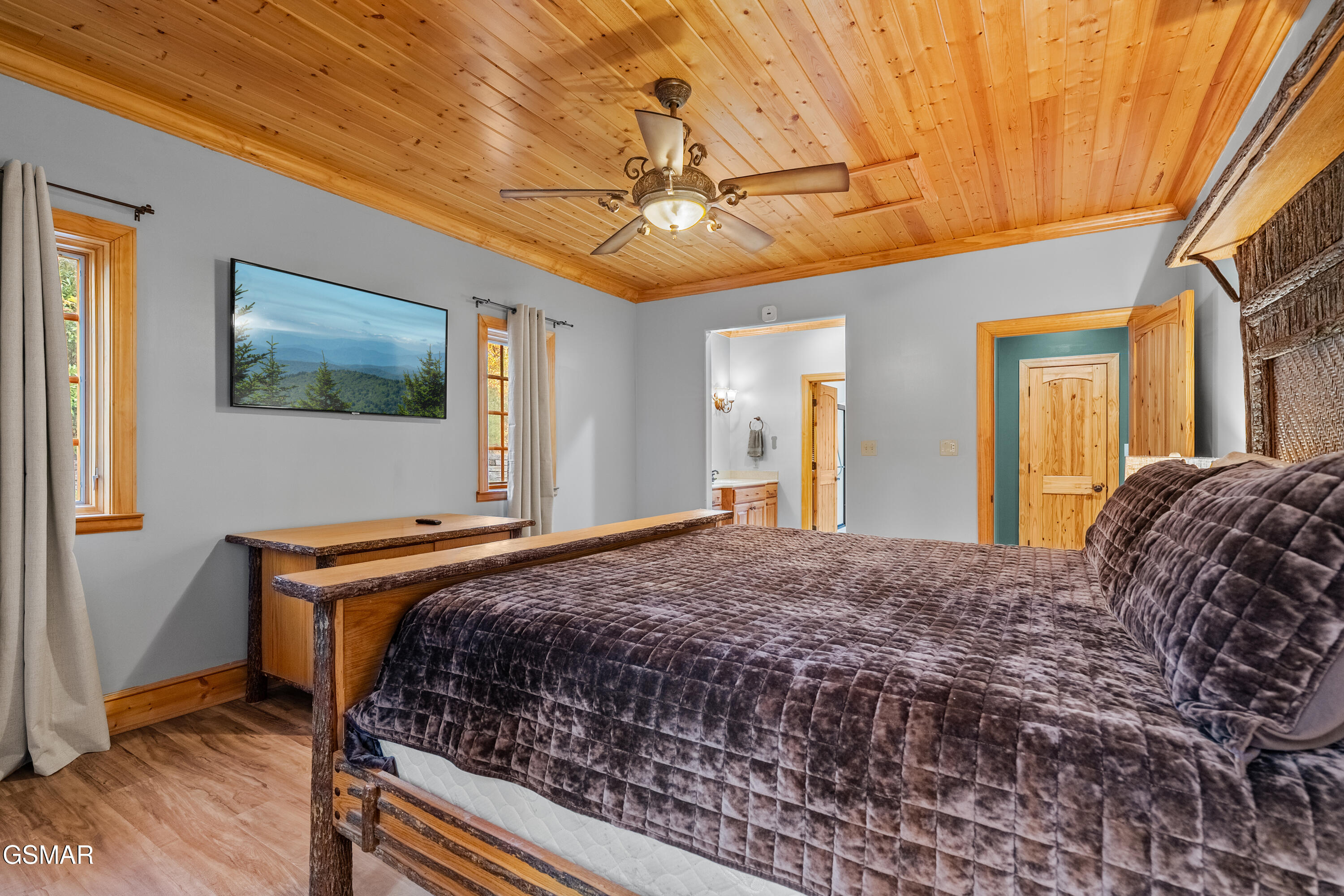 415 Matterhorn Drive Gatlinburg TN 37738